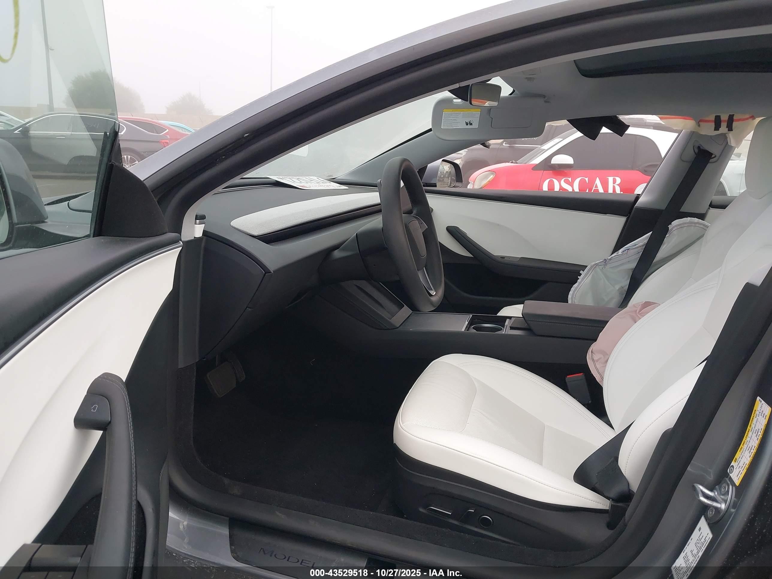 TESLA MODEL image 5
