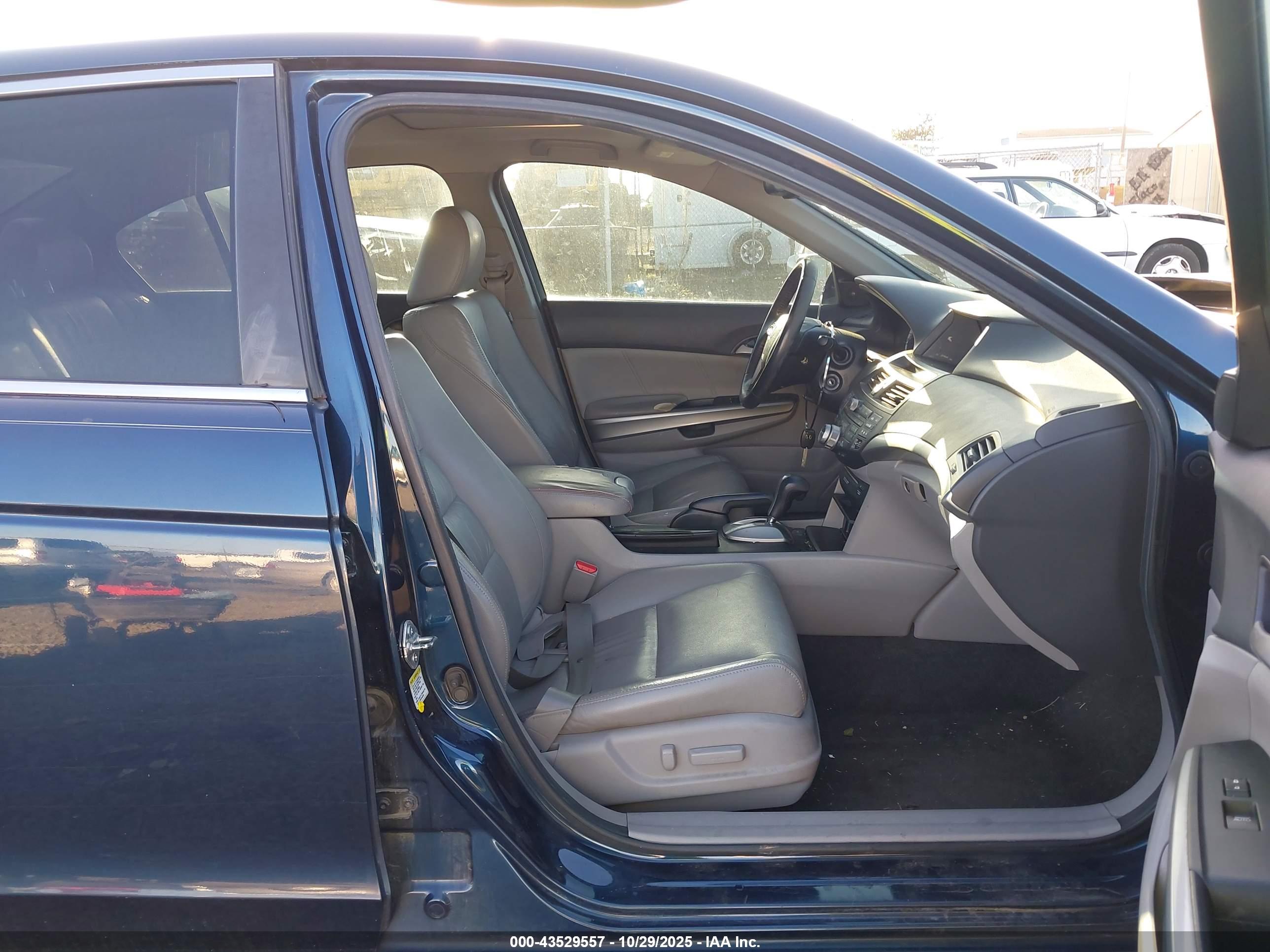 HONDA ACCORD image 5