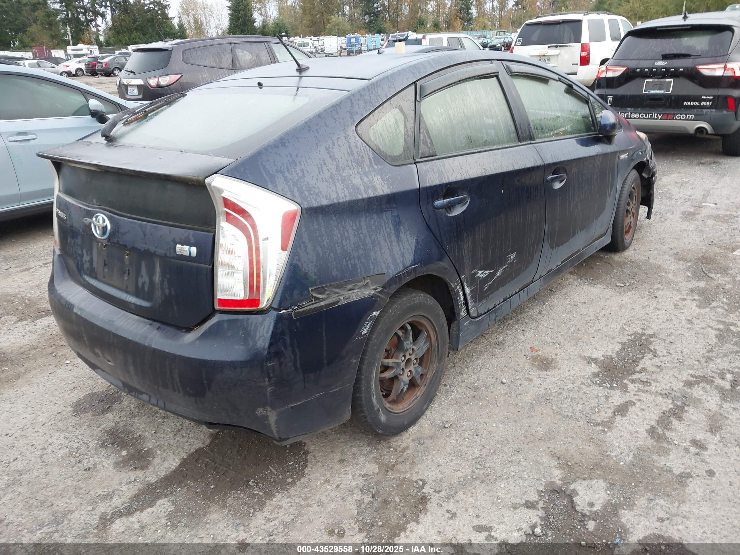 TOYOTA PRIUS image 4