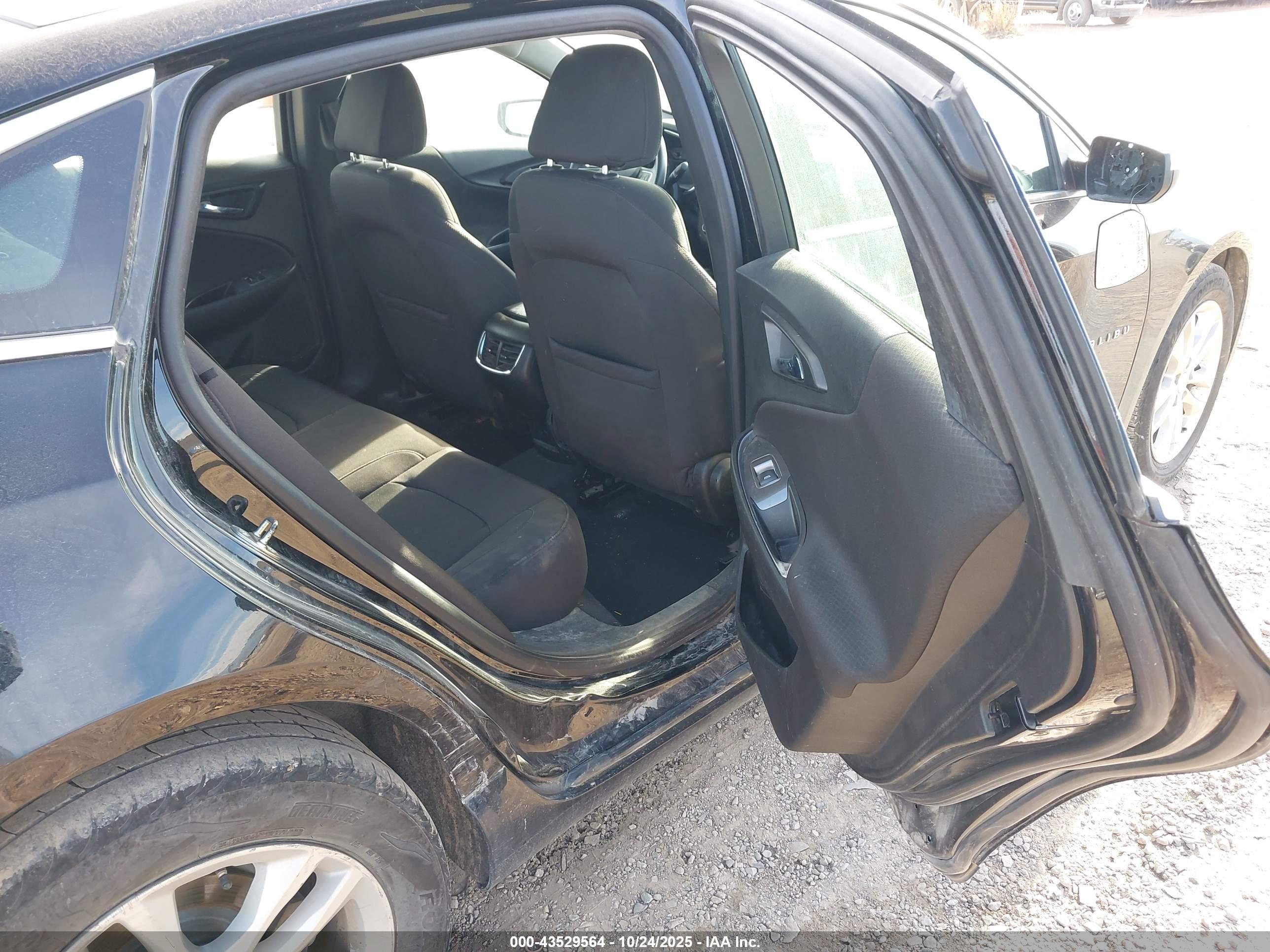 CHEVROLET MALIBU image 8