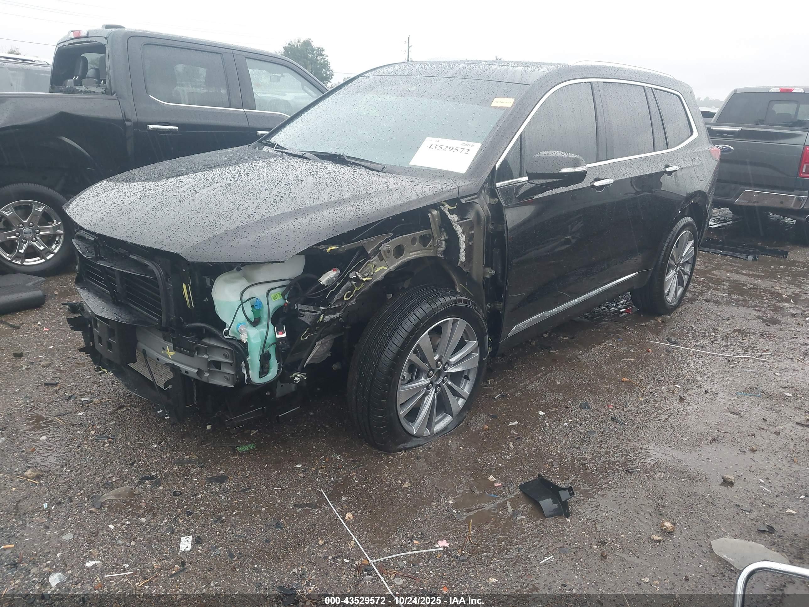 CADILLAC XT6 image 2