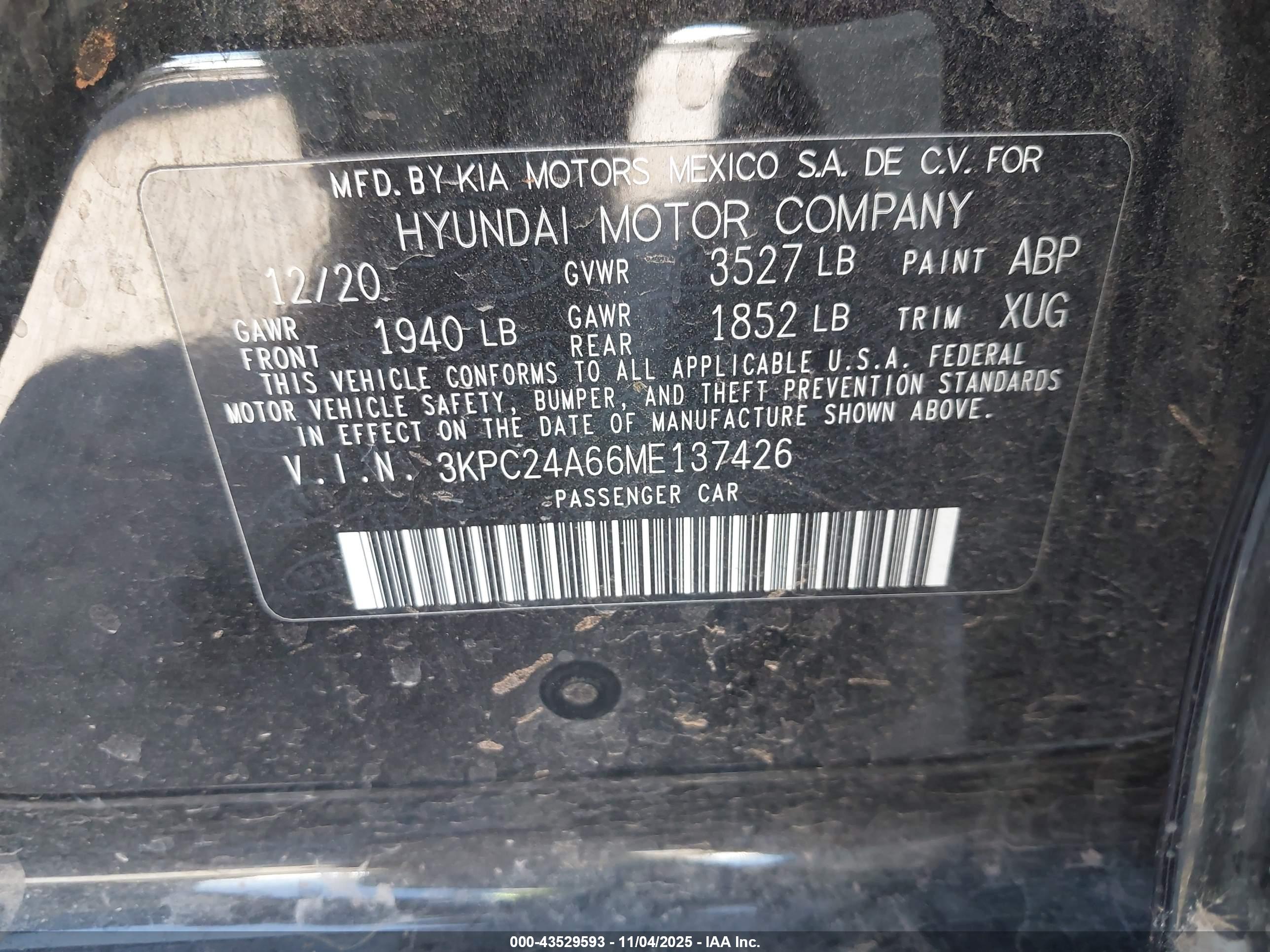 HYUNDAI ACCENT image 9