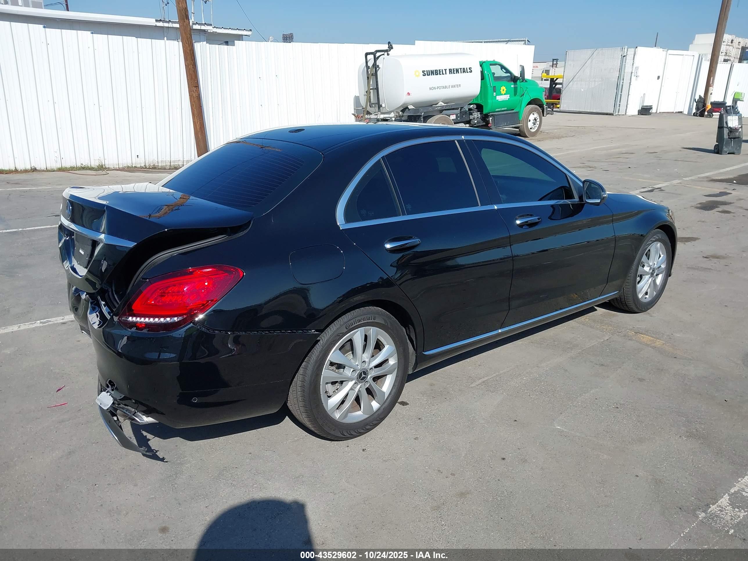 MERCEDES-BENZ C image 4