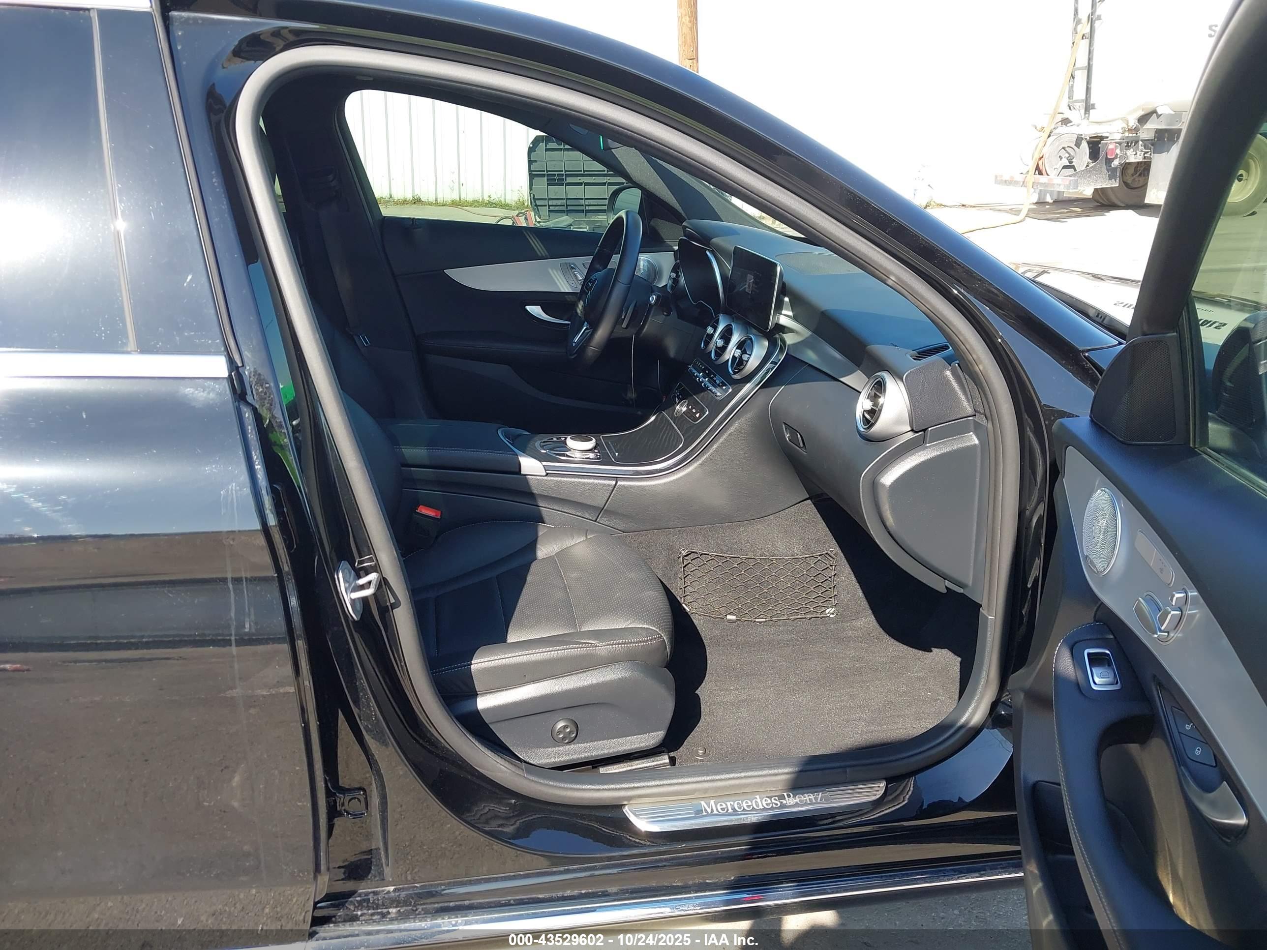 MERCEDES-BENZ C image 5