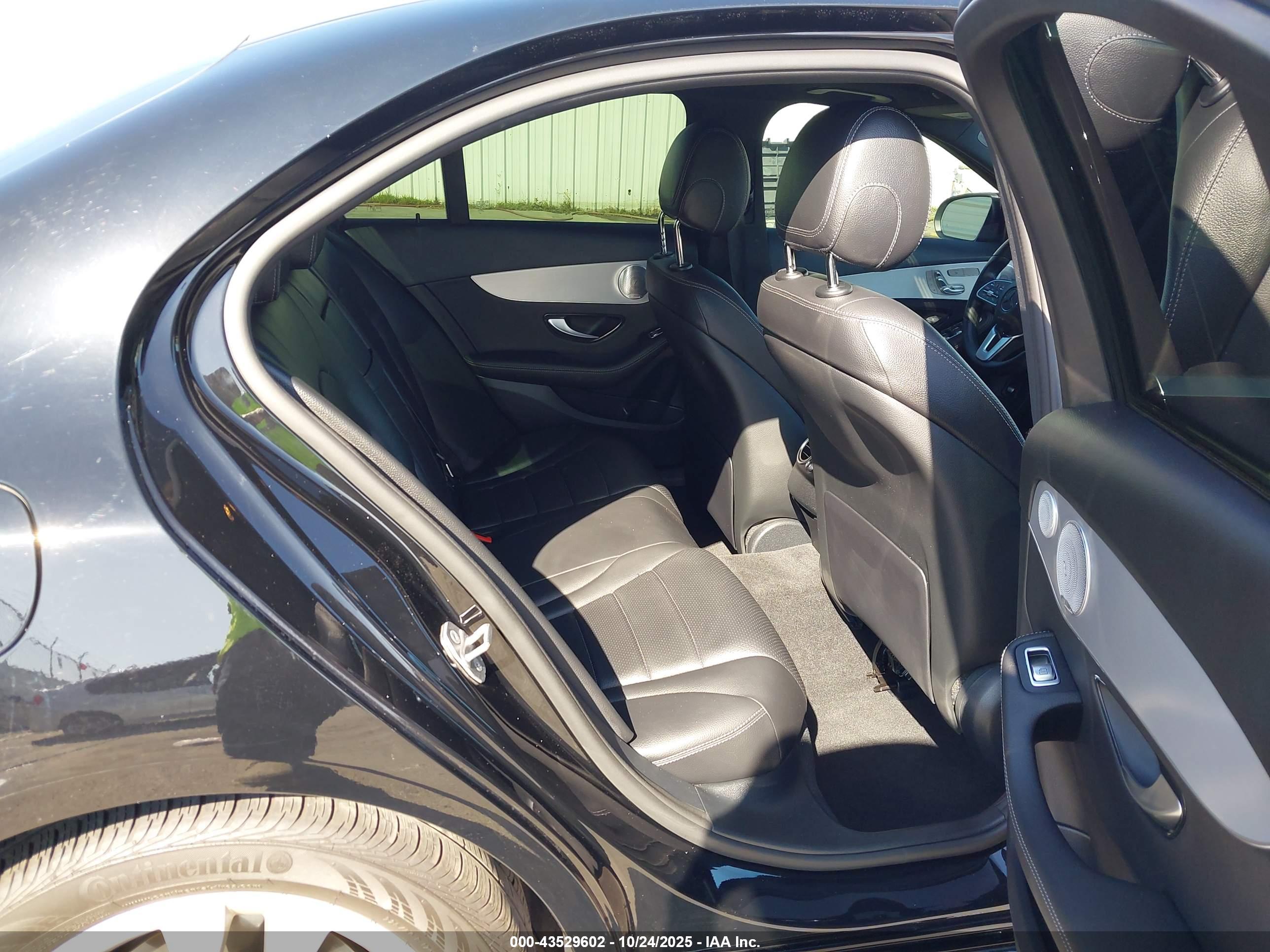 MERCEDES-BENZ C image 8