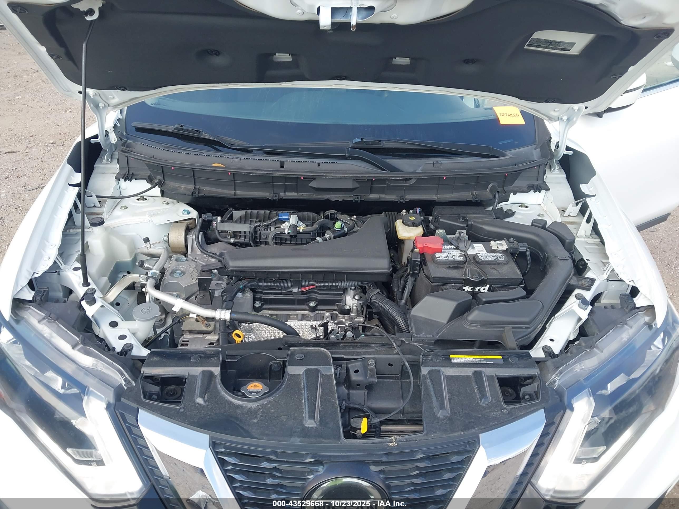 NISSAN ROGUE image 10