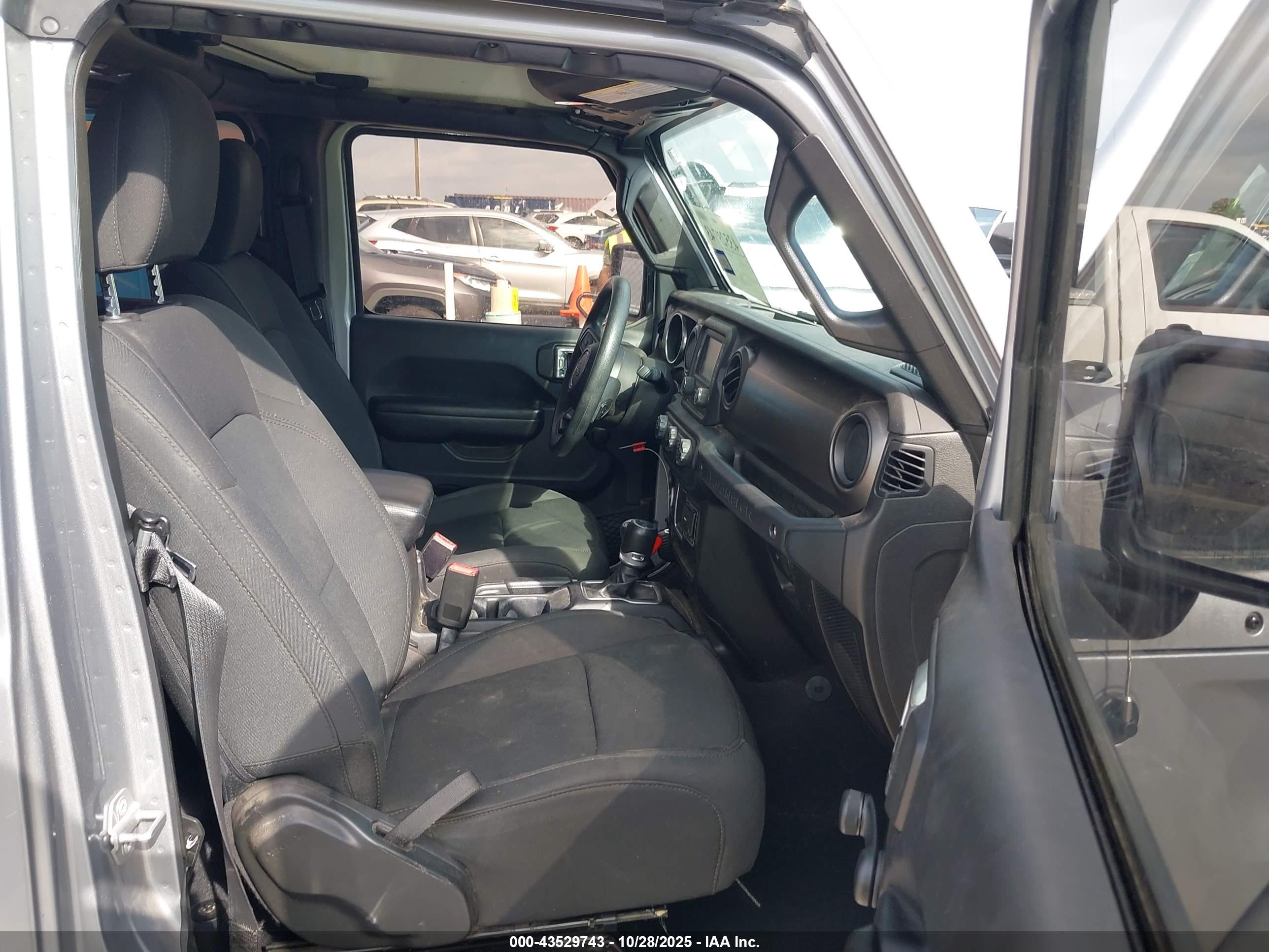 JEEP WRANGLER image 5