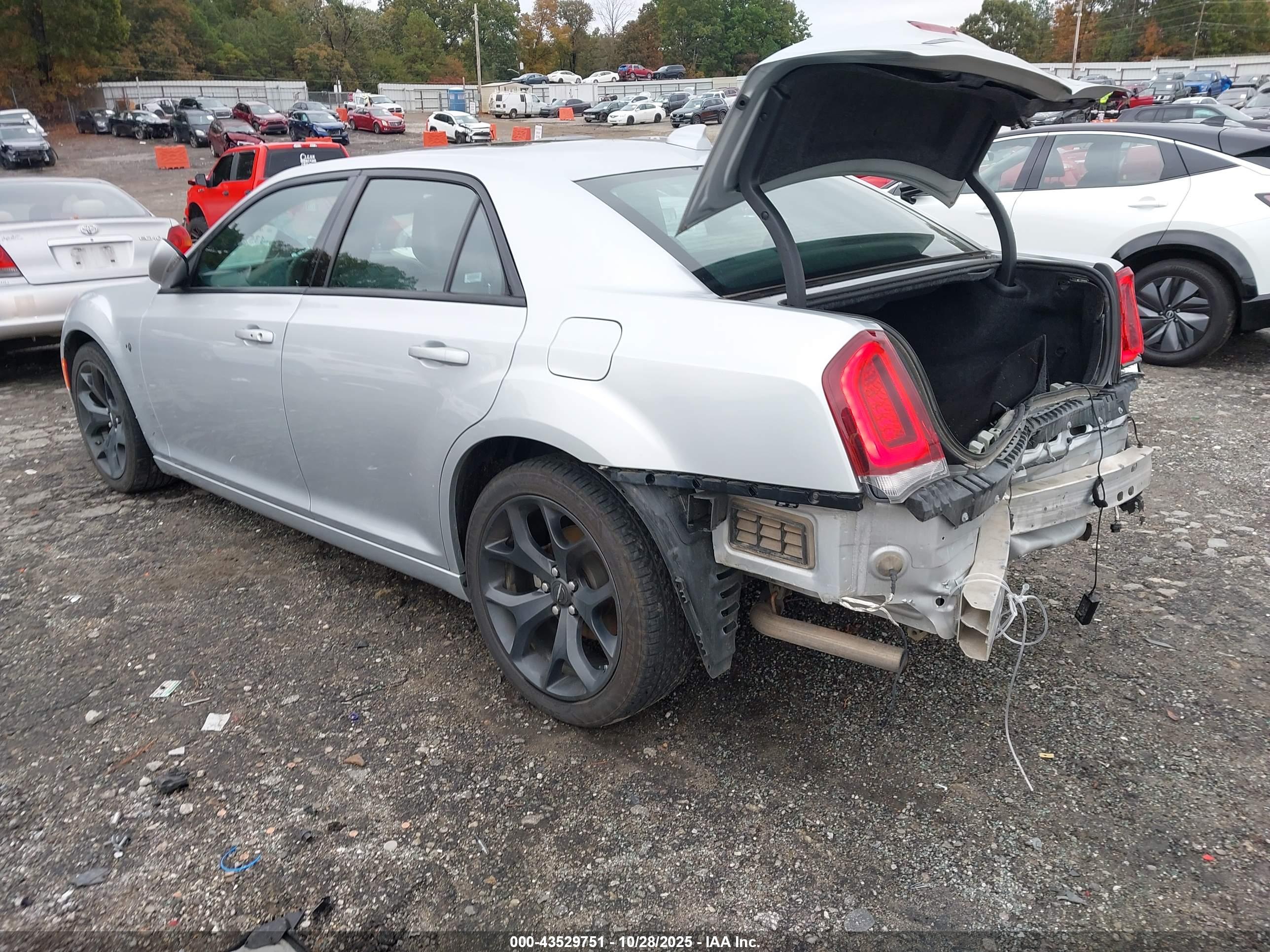 CHRYSLER 300 image 3