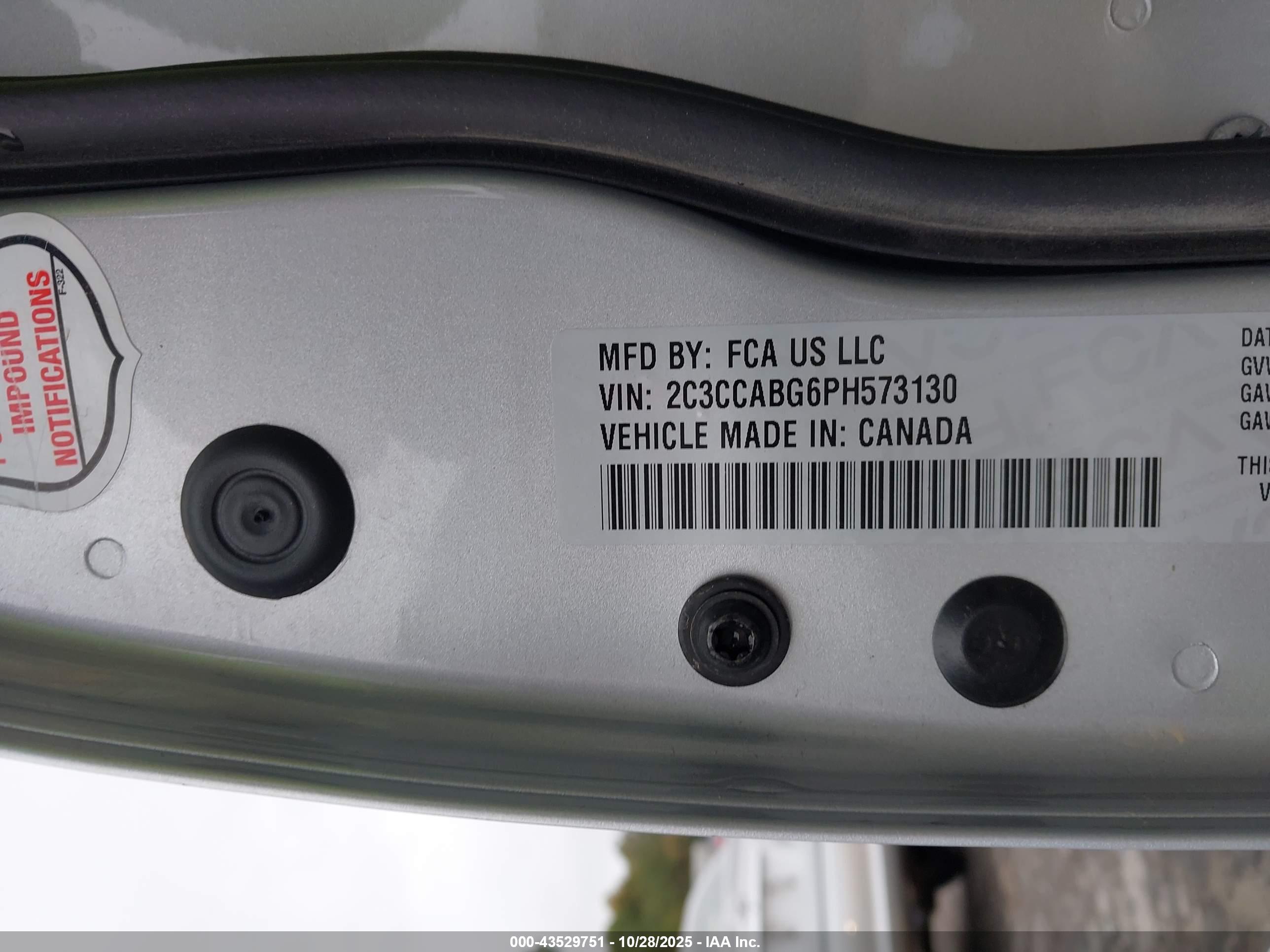 CHRYSLER 300 image 9