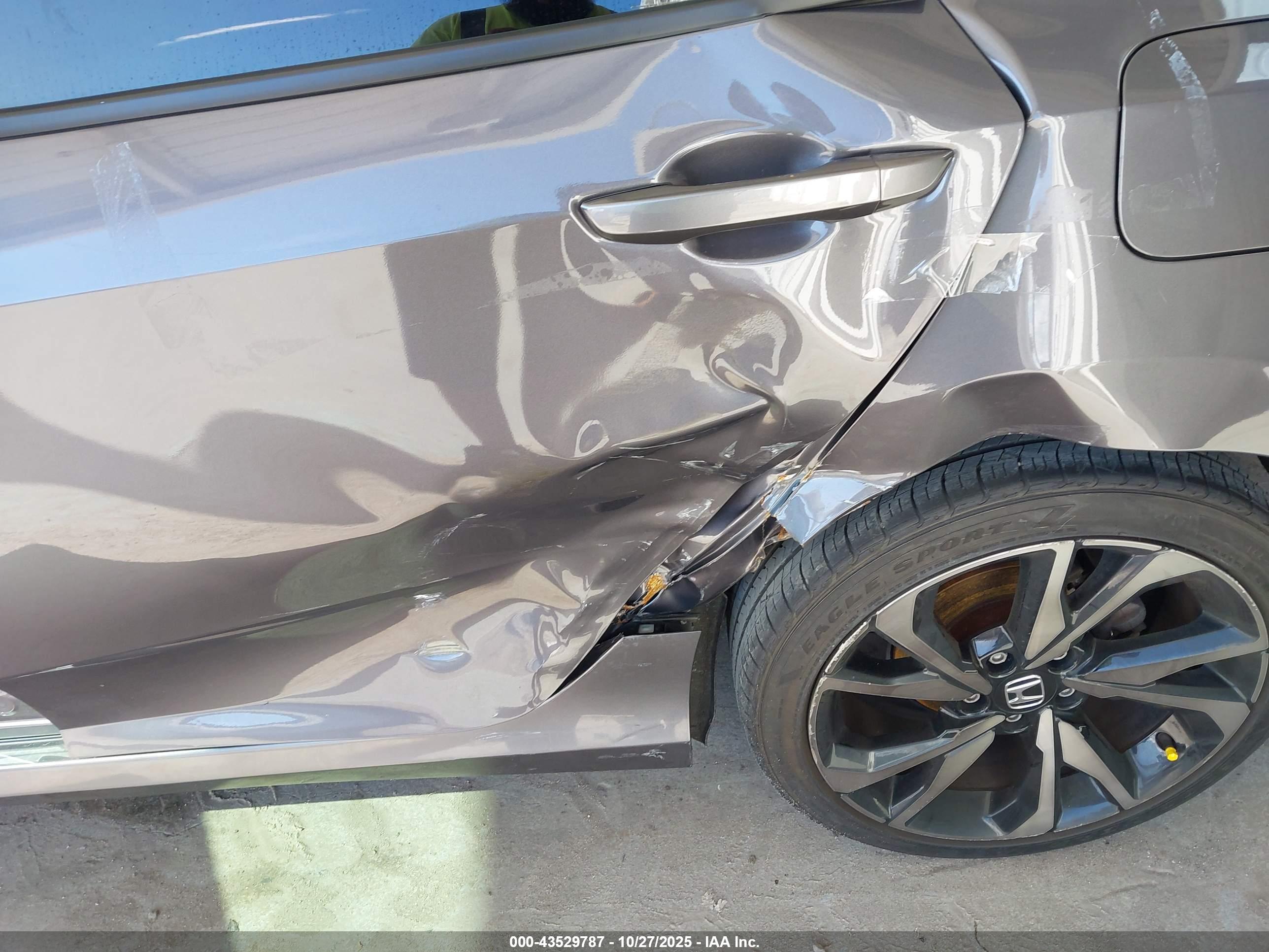 HONDA CIVIC image 6