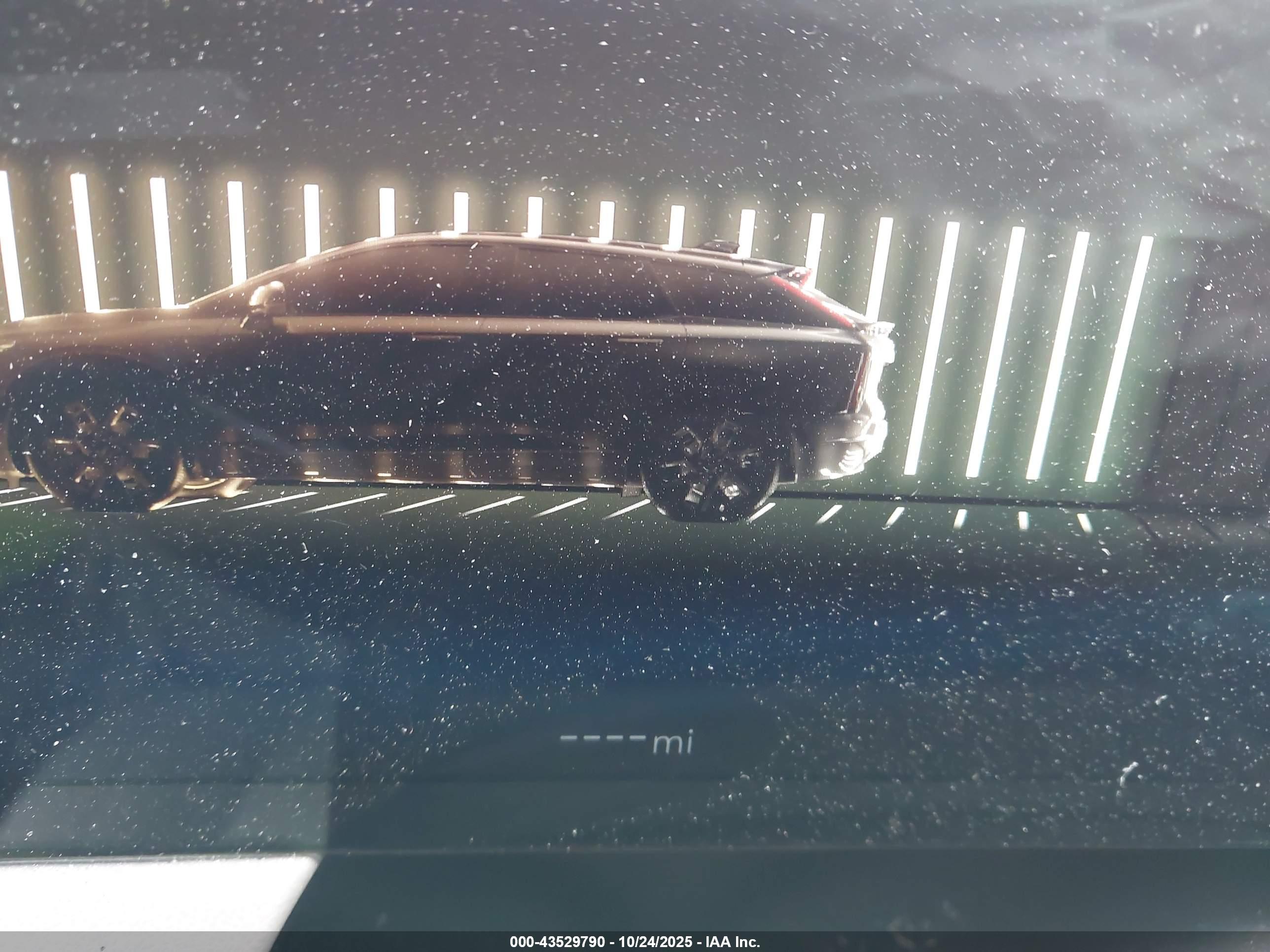 CADILLAC OPTIQ image 7