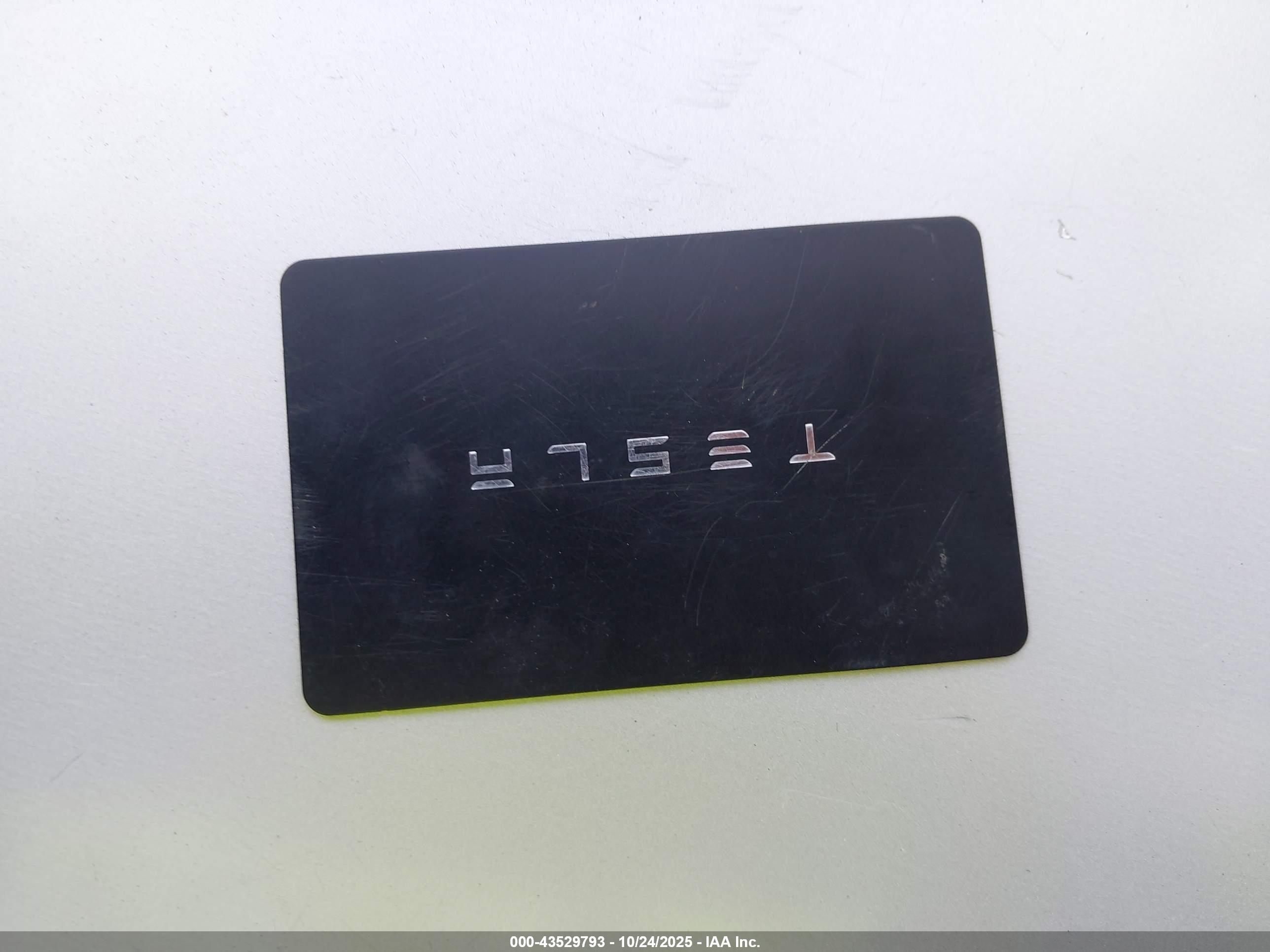 TESLA MODEL image 11