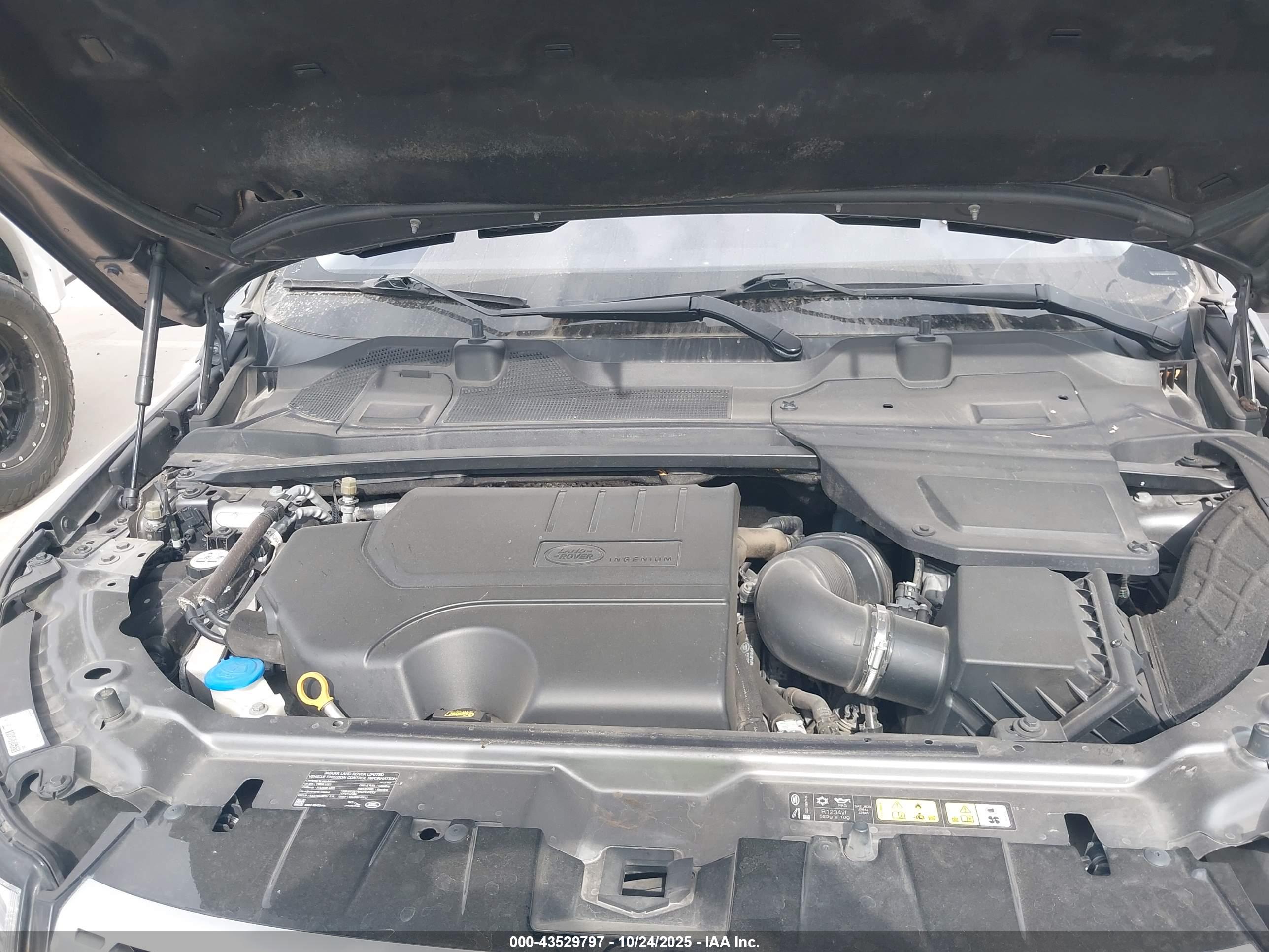 LAND ROVER image 10