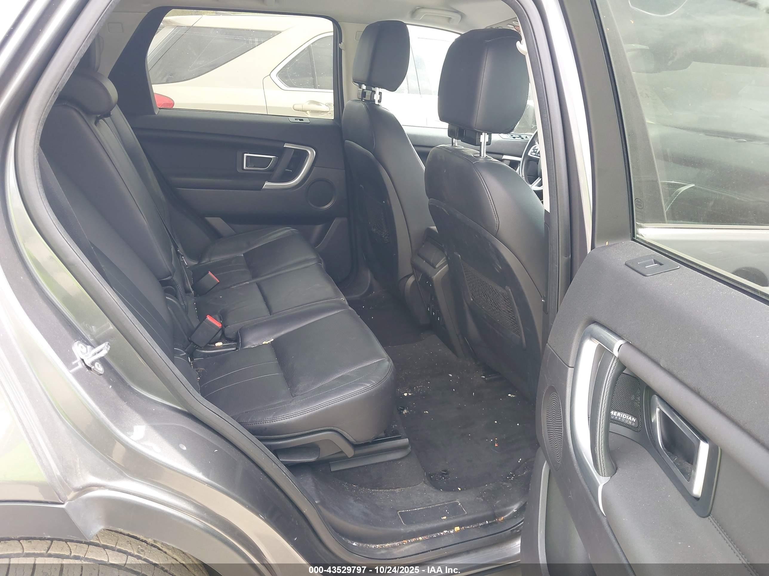 LAND ROVER image 8