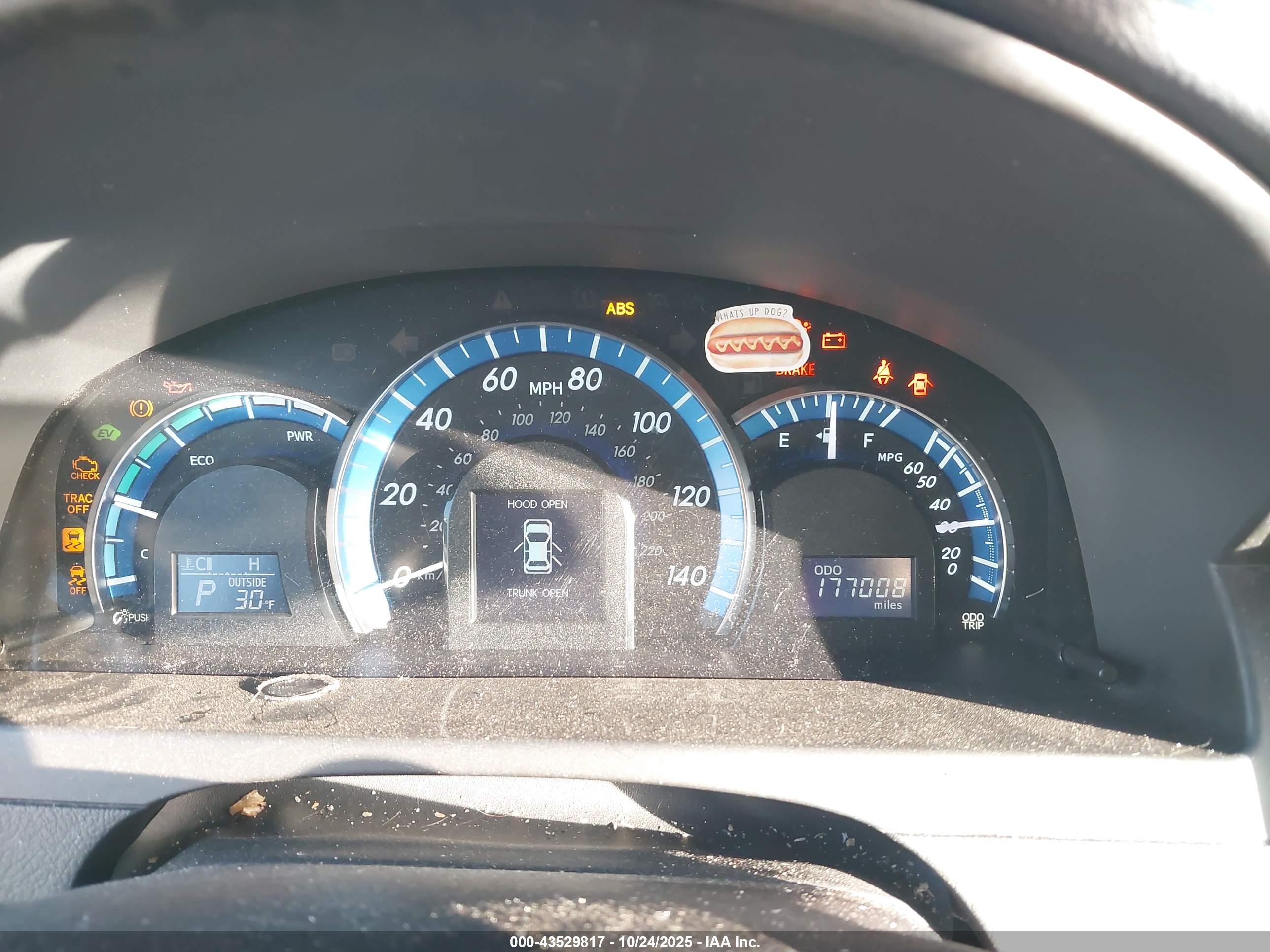 TOYOTA CAMRY image 7