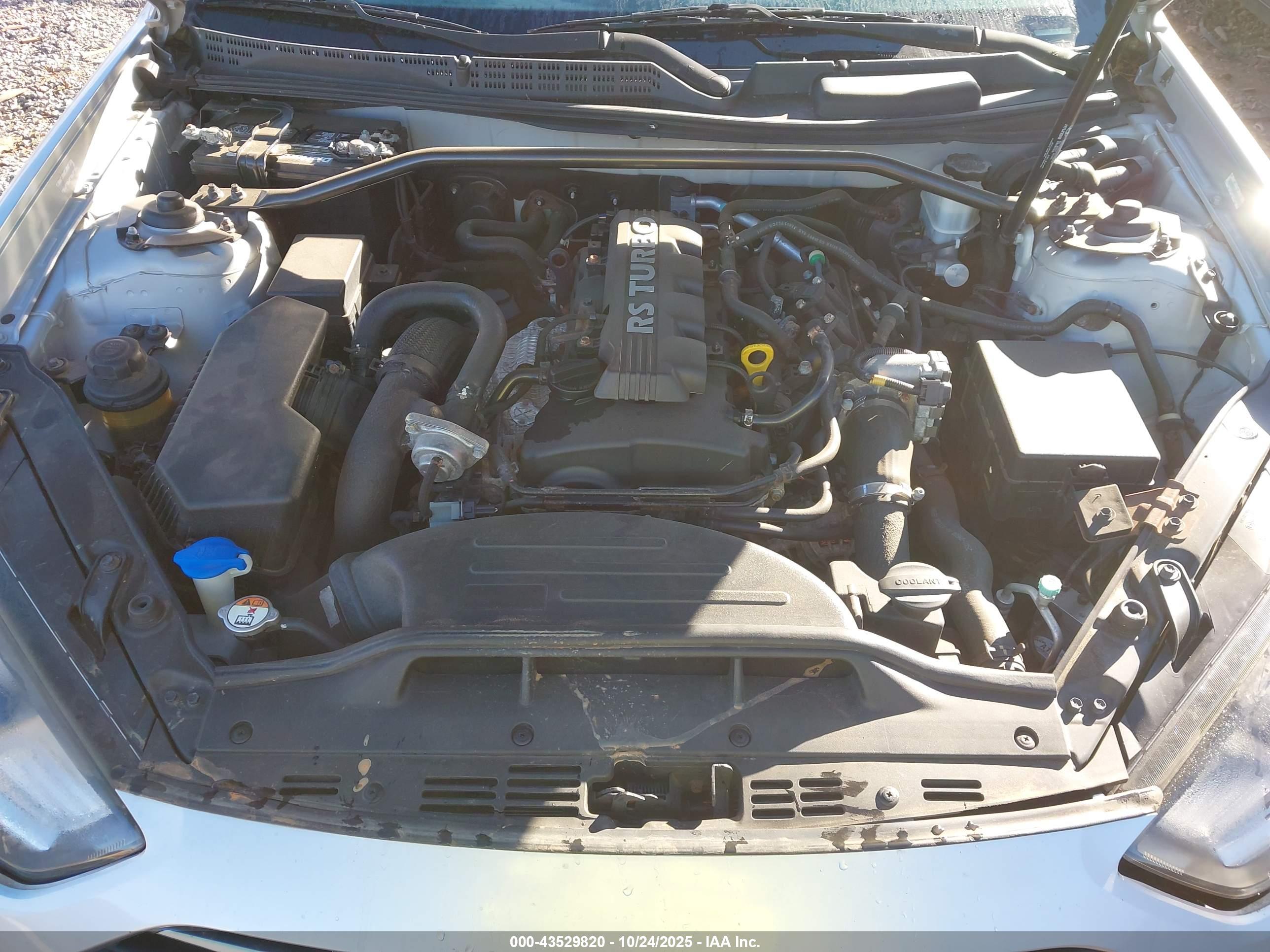HYUNDAI GENESIS image 10