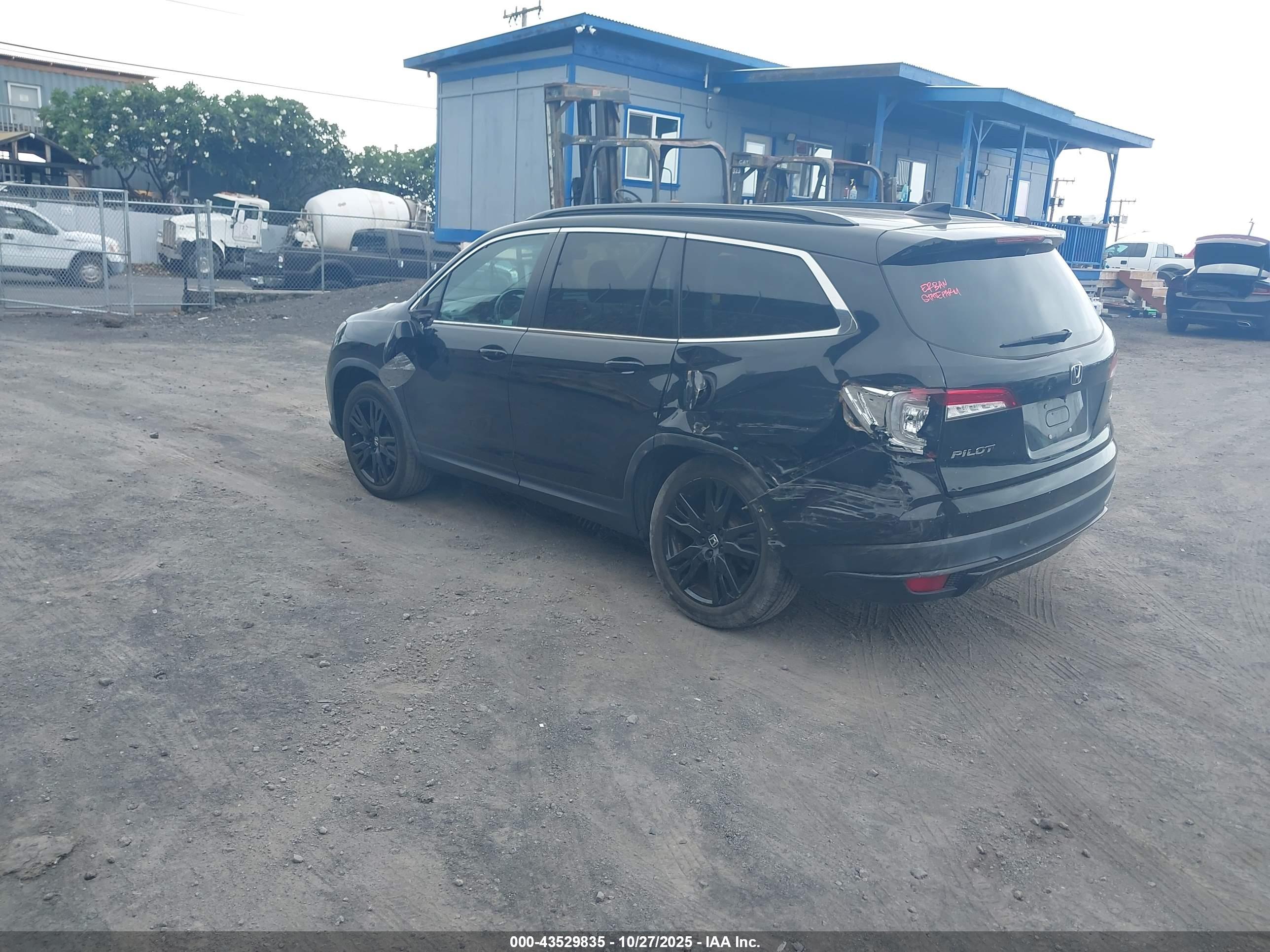 HONDA PILOT image 3