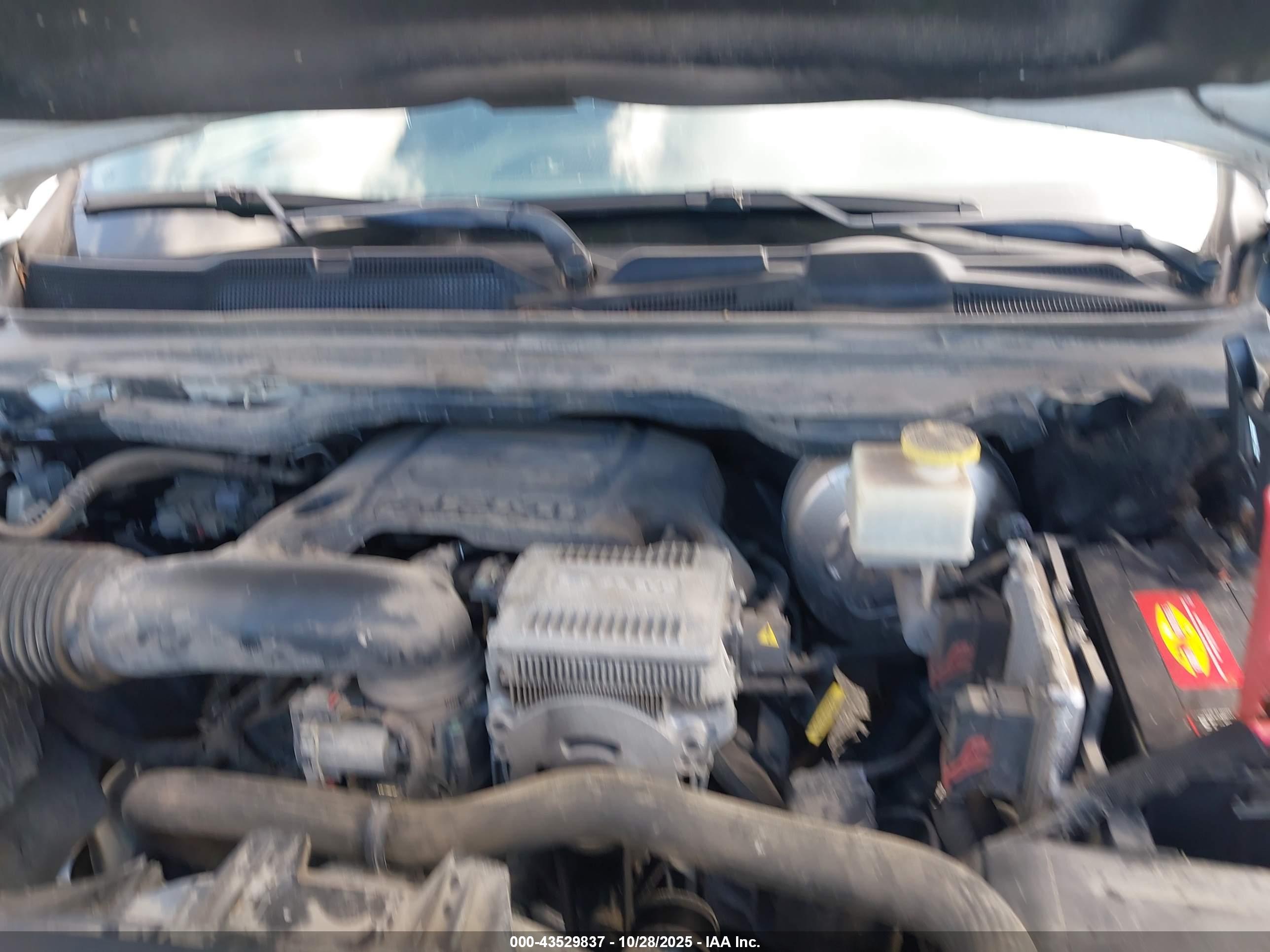 RAM 1500 image 10