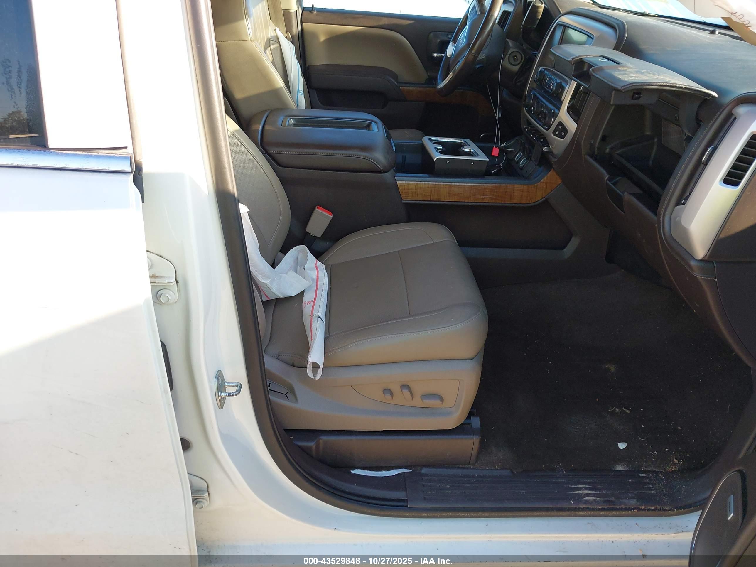 GMC SIERRA image 5