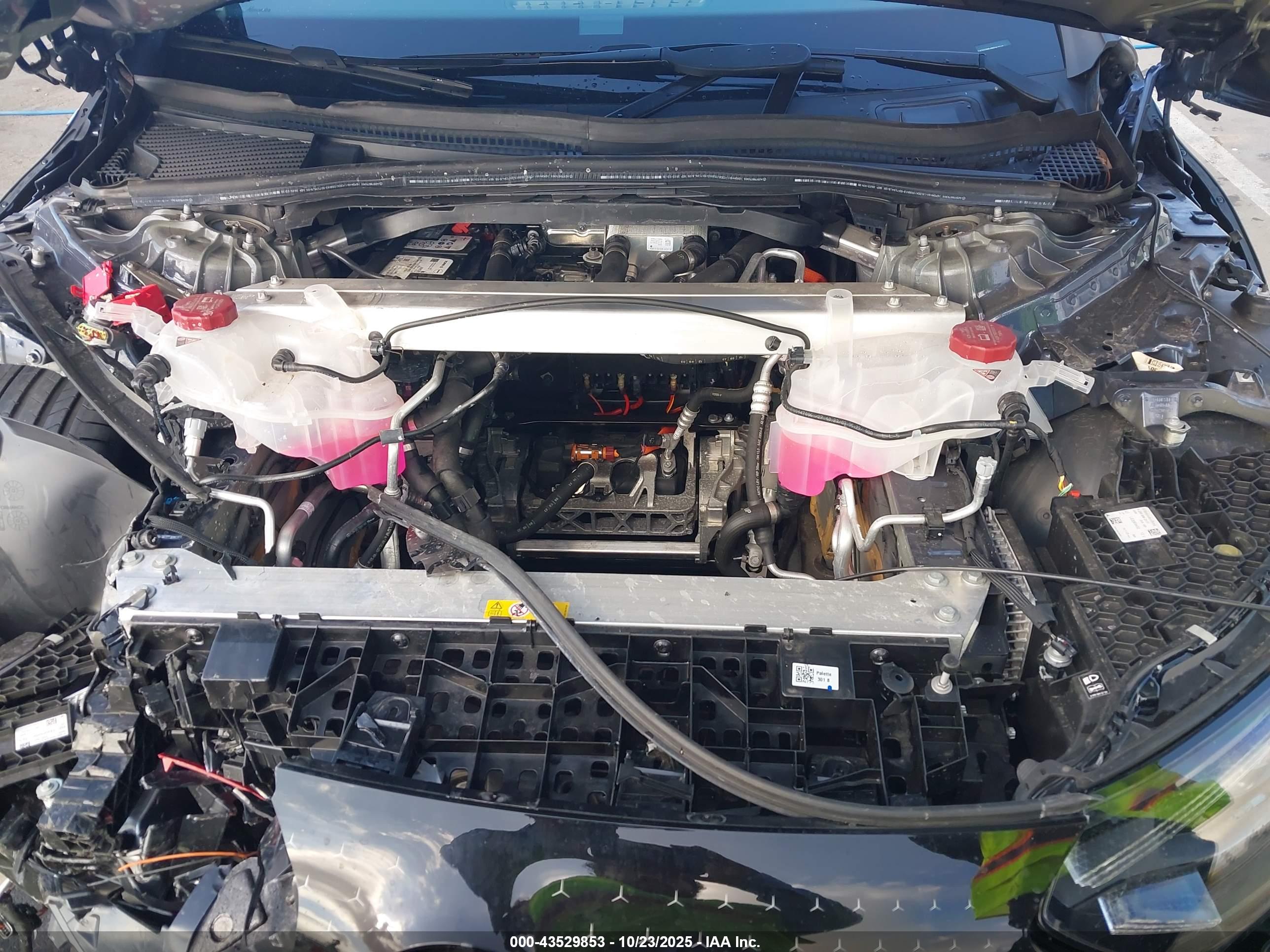 MERCEDES-BENZ EQE image 10