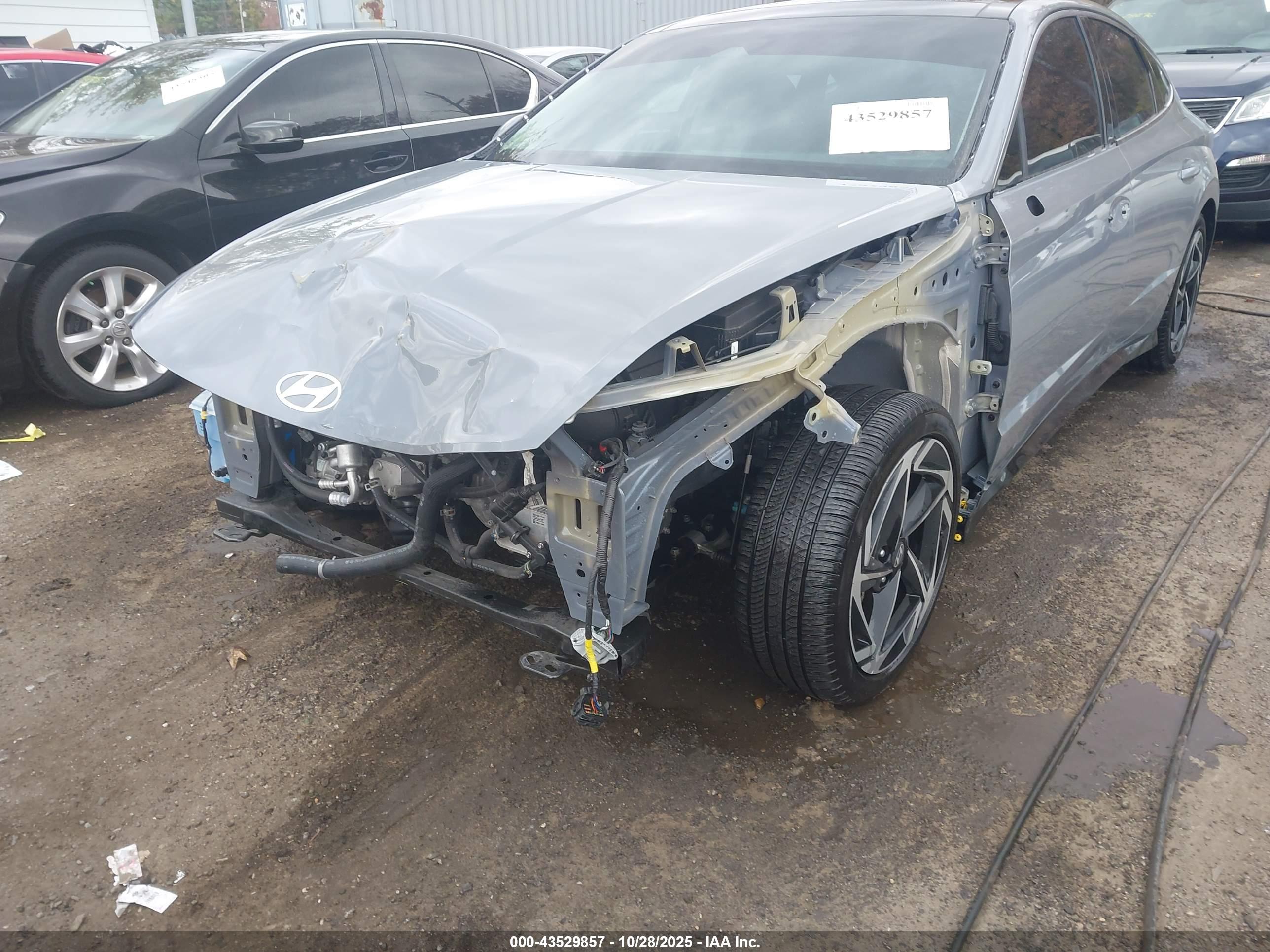 HYUNDAI SONATA image 6