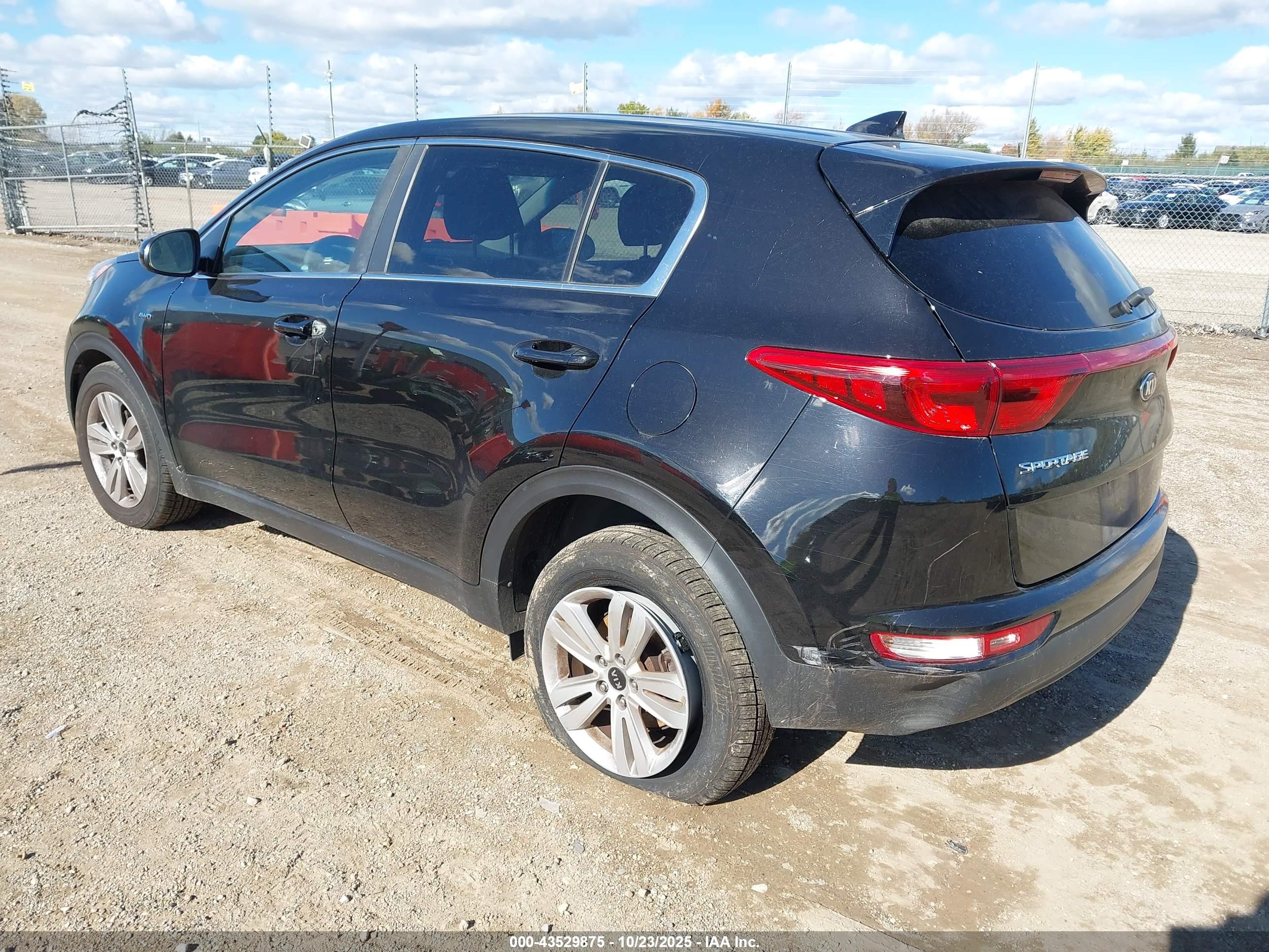 KIA SPORTAGE image 3