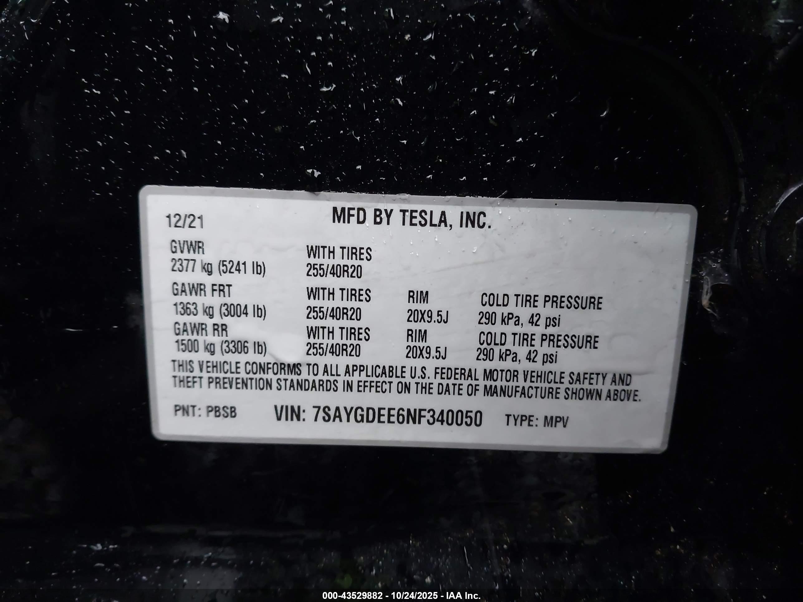 TESLA MODEL image 9