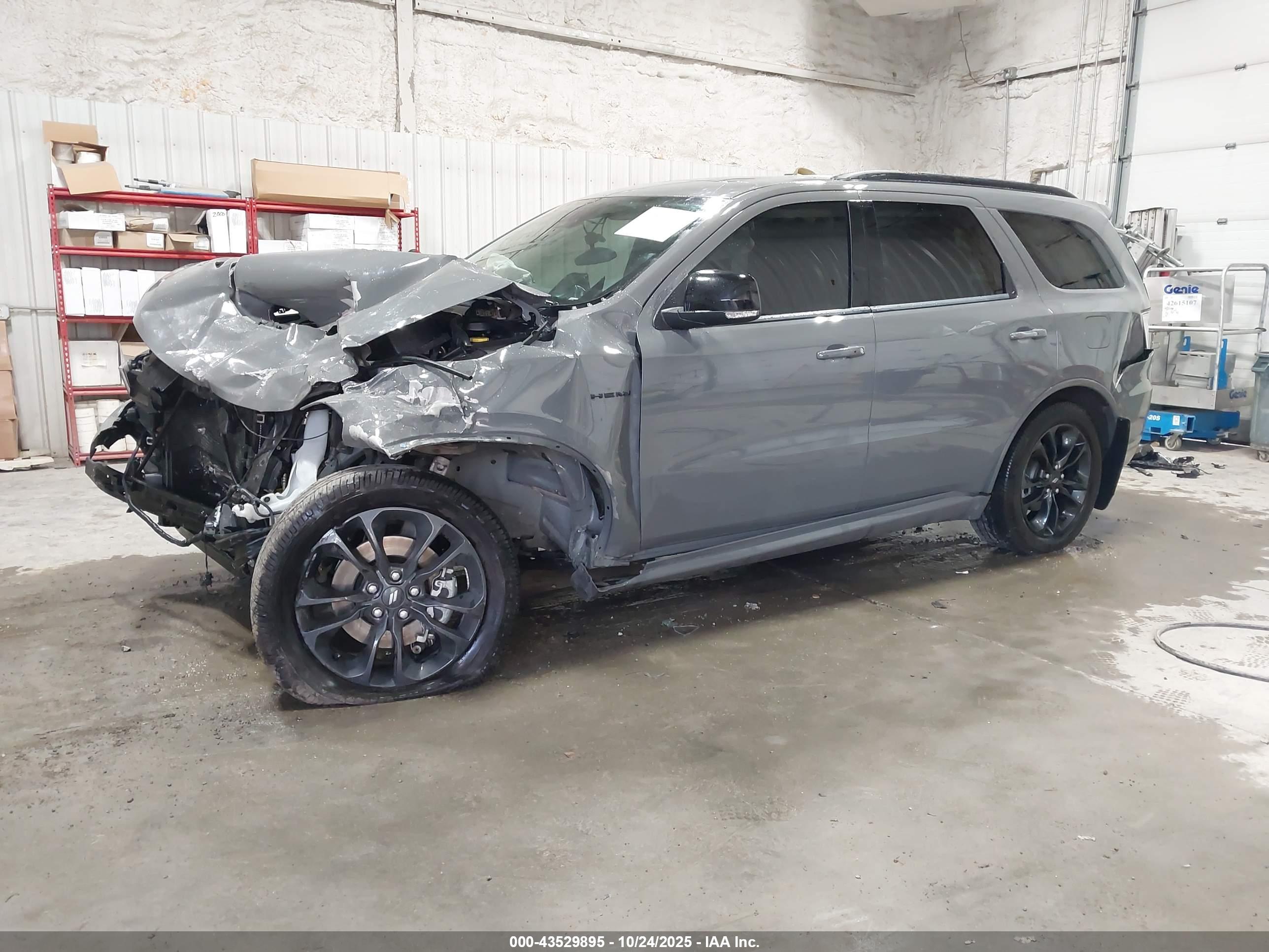 DODGE DURANGO image 2