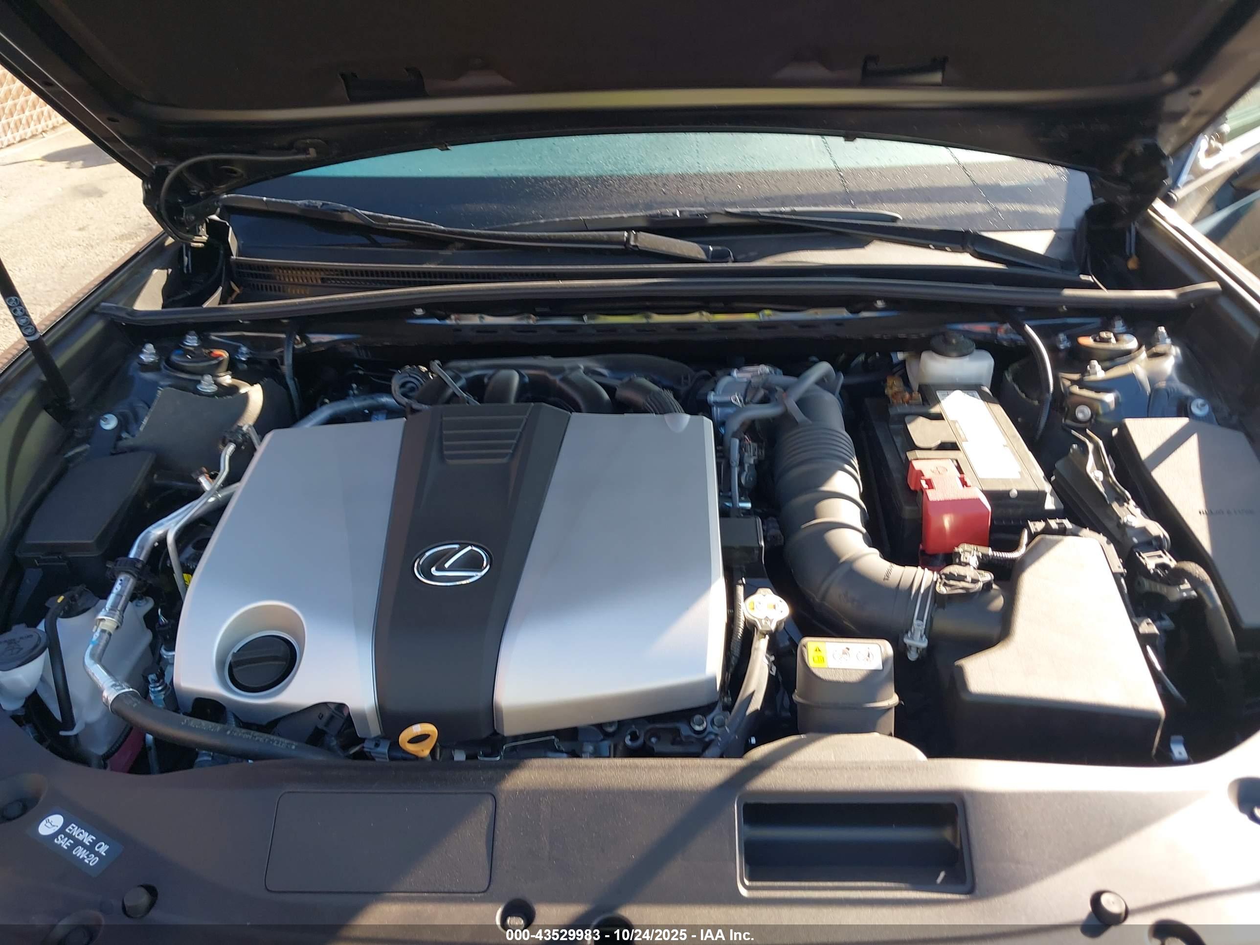 LEXUS ES image 10