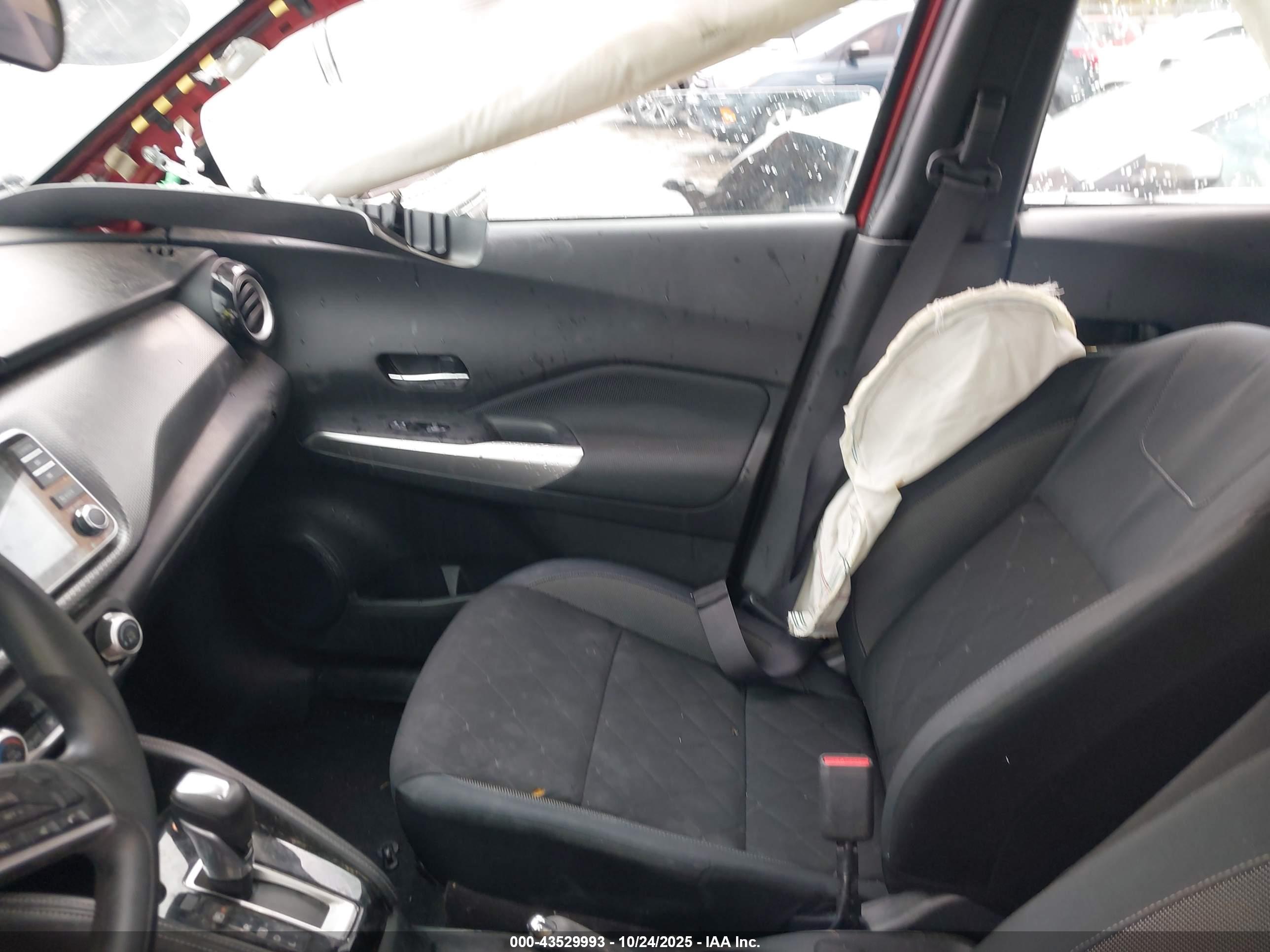 NISSAN KICKS image 5