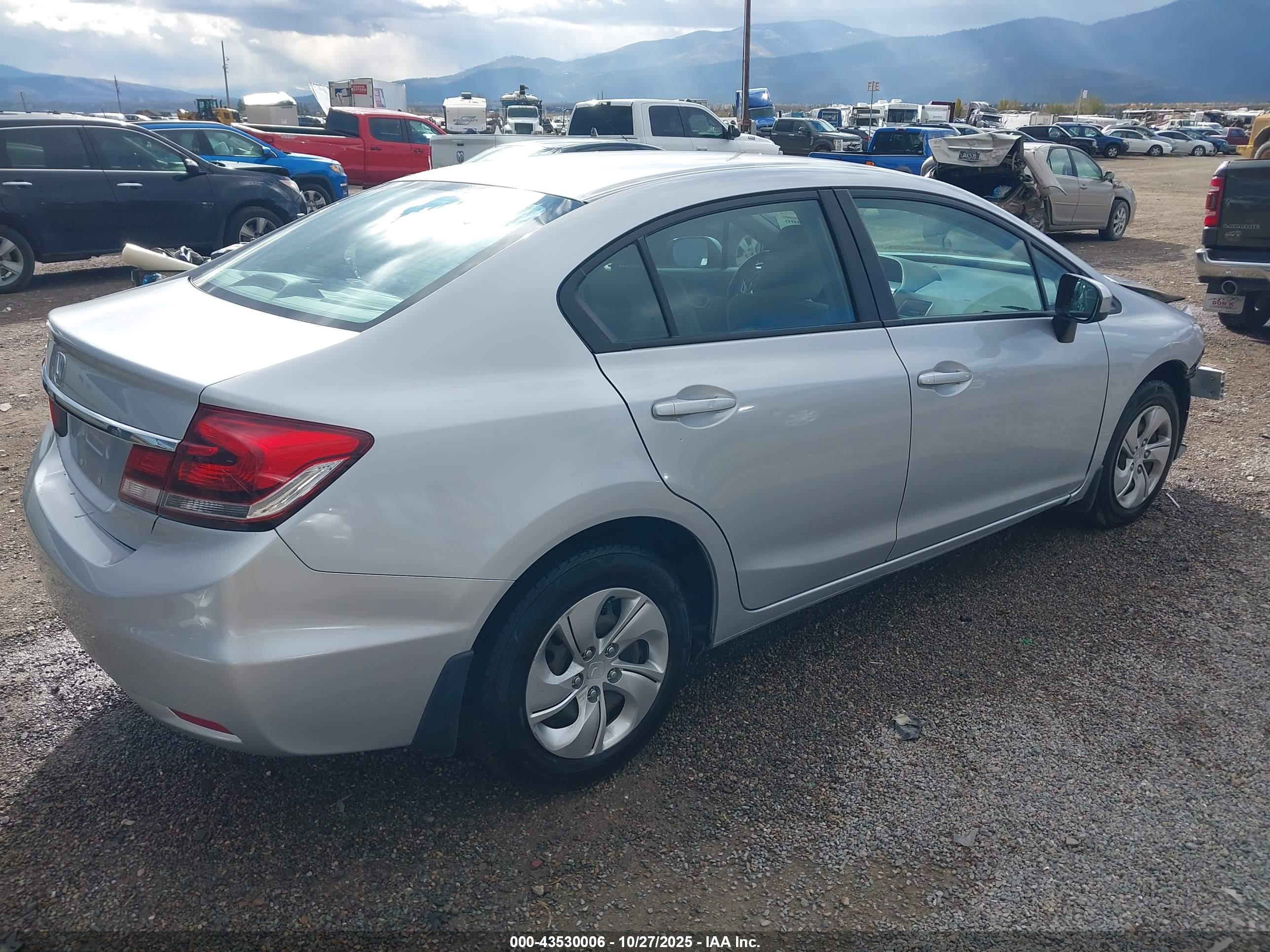 HONDA CIVIC image 4