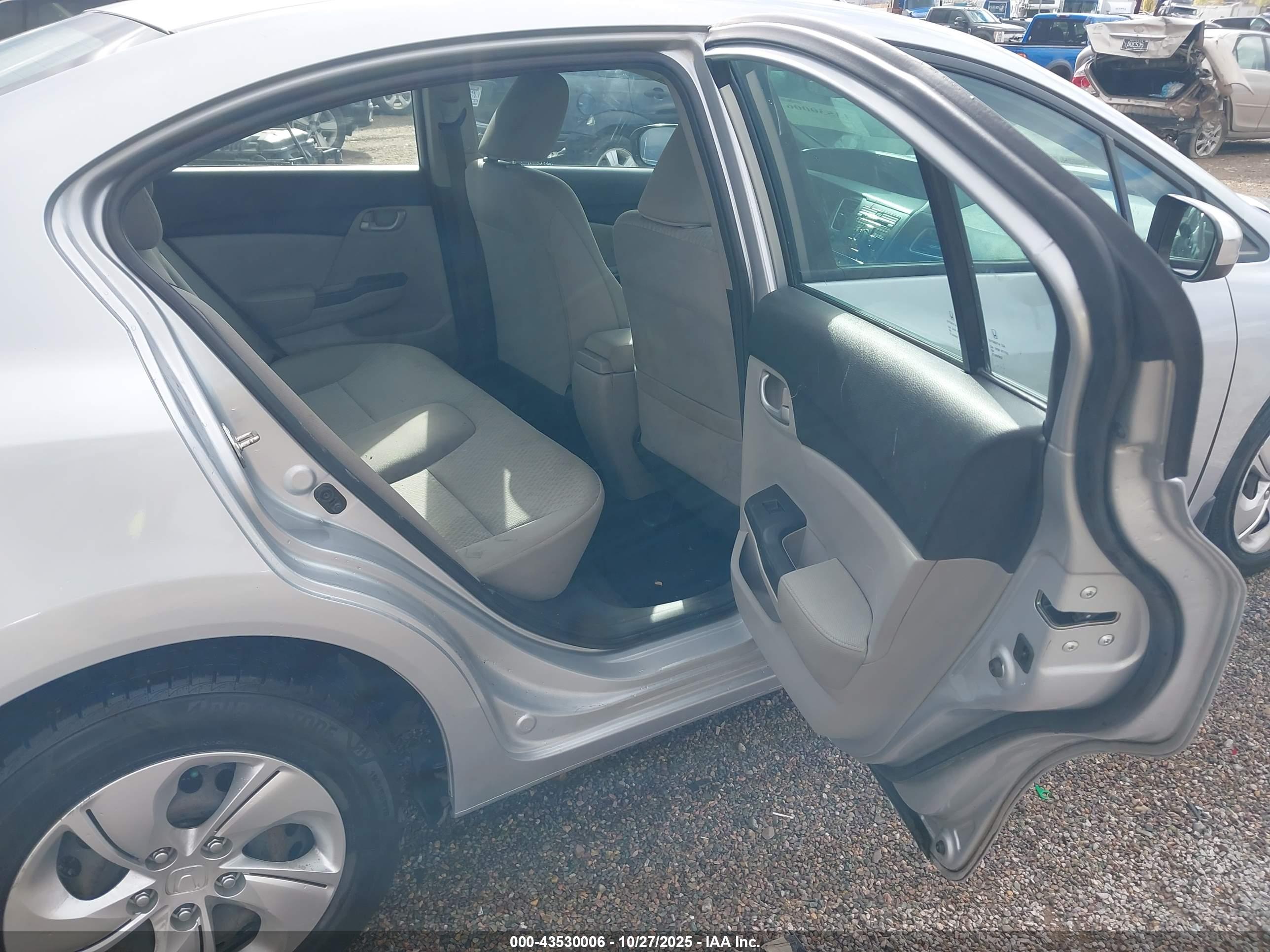 HONDA CIVIC image 8
