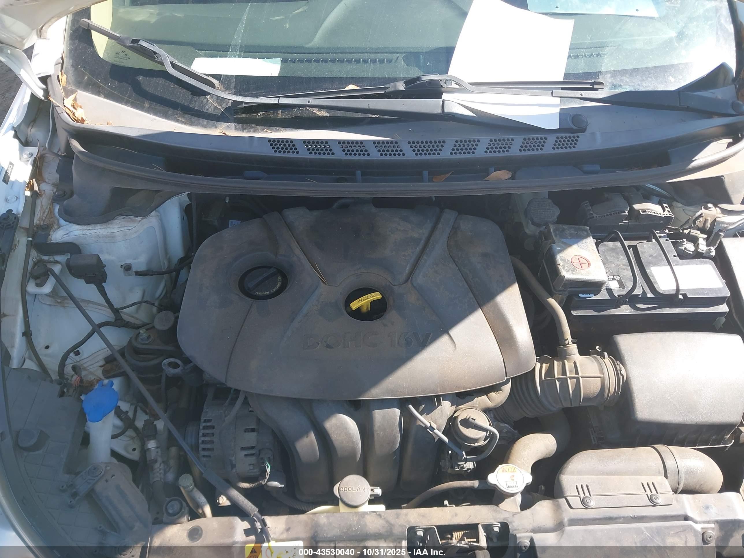 HYUNDAI ELANTRA image 10