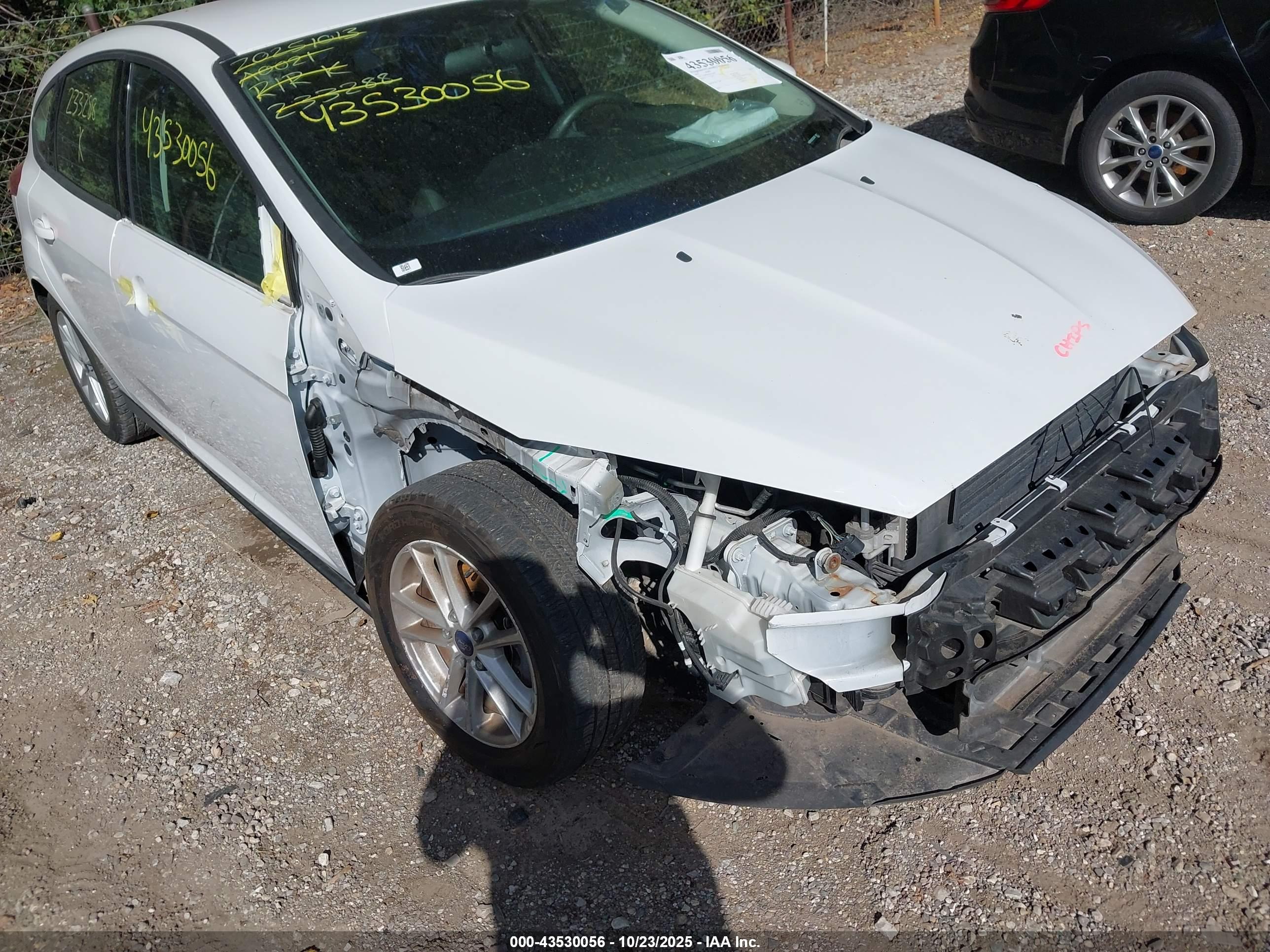 FORD FOCUS image 6