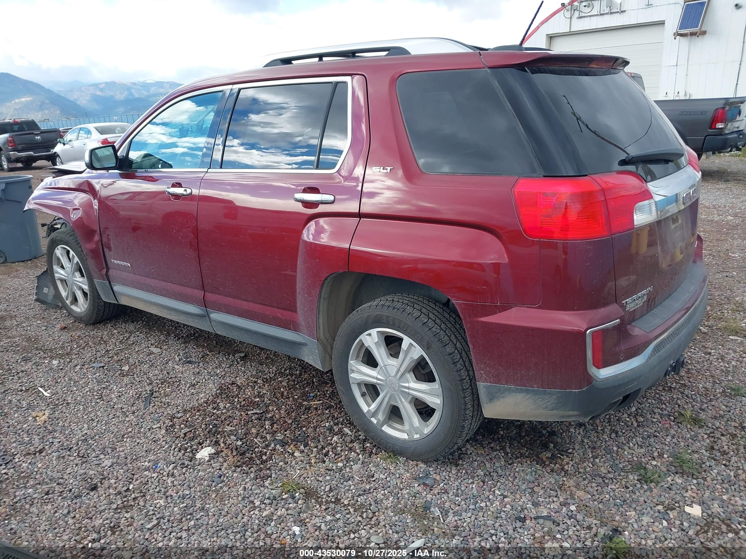 GMC TERRAIN image 3