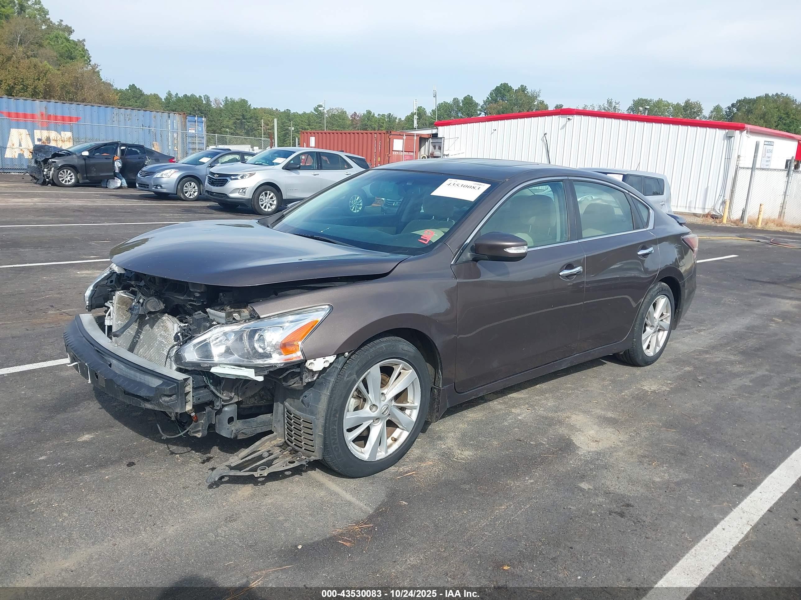 NISSAN ALTIMA image 2