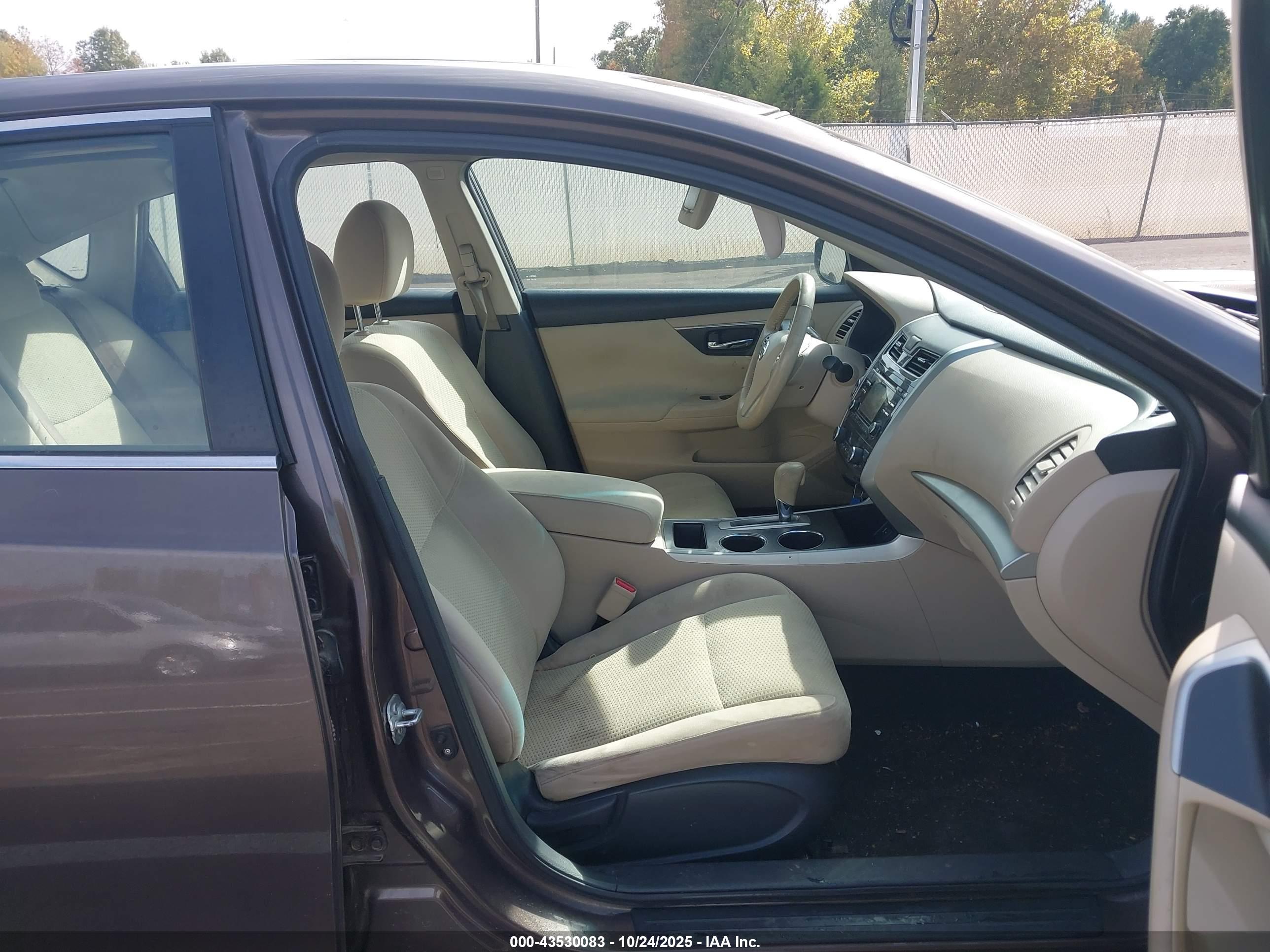 NISSAN ALTIMA image 5