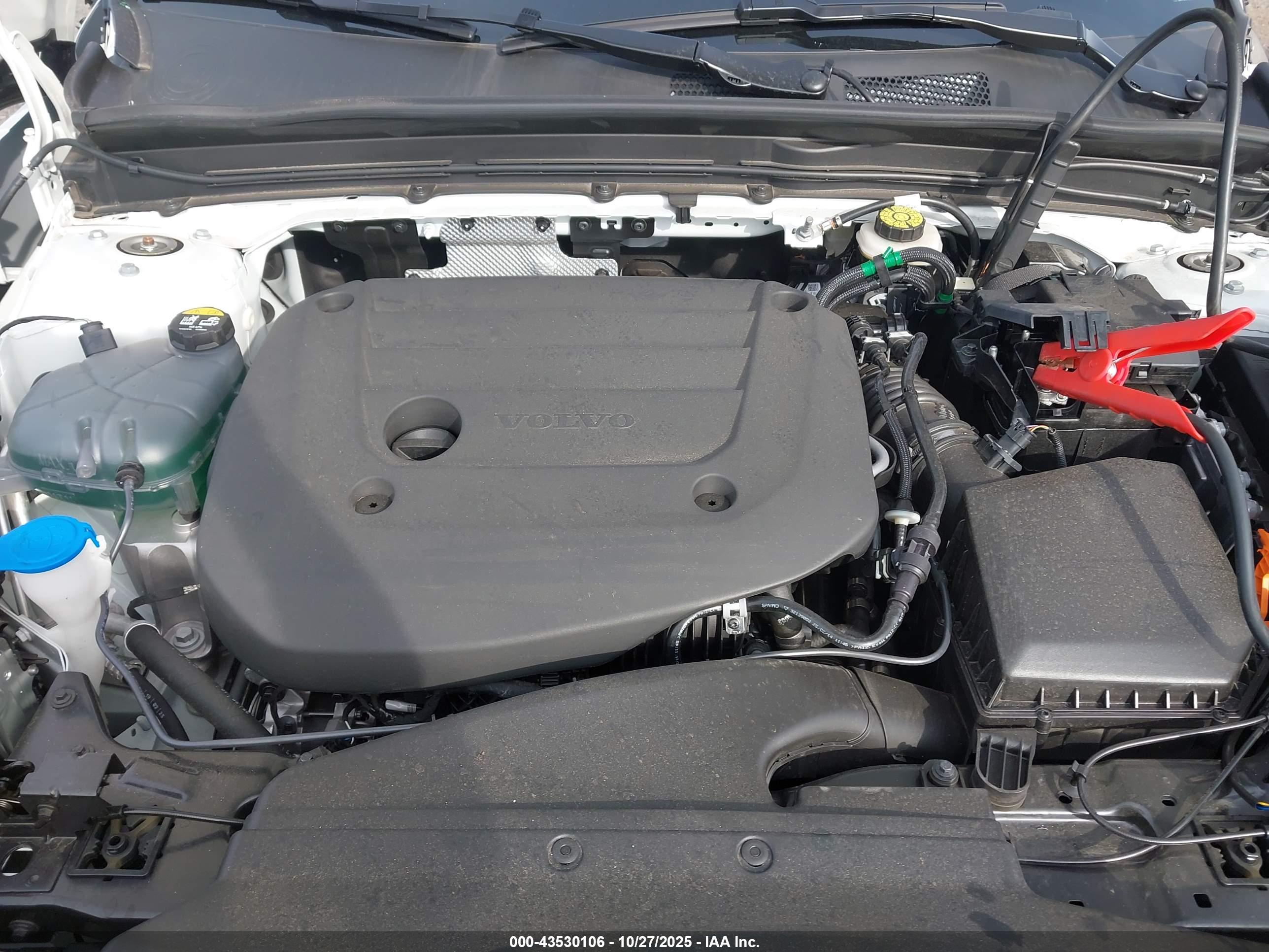 VOLVO XC40 image 10