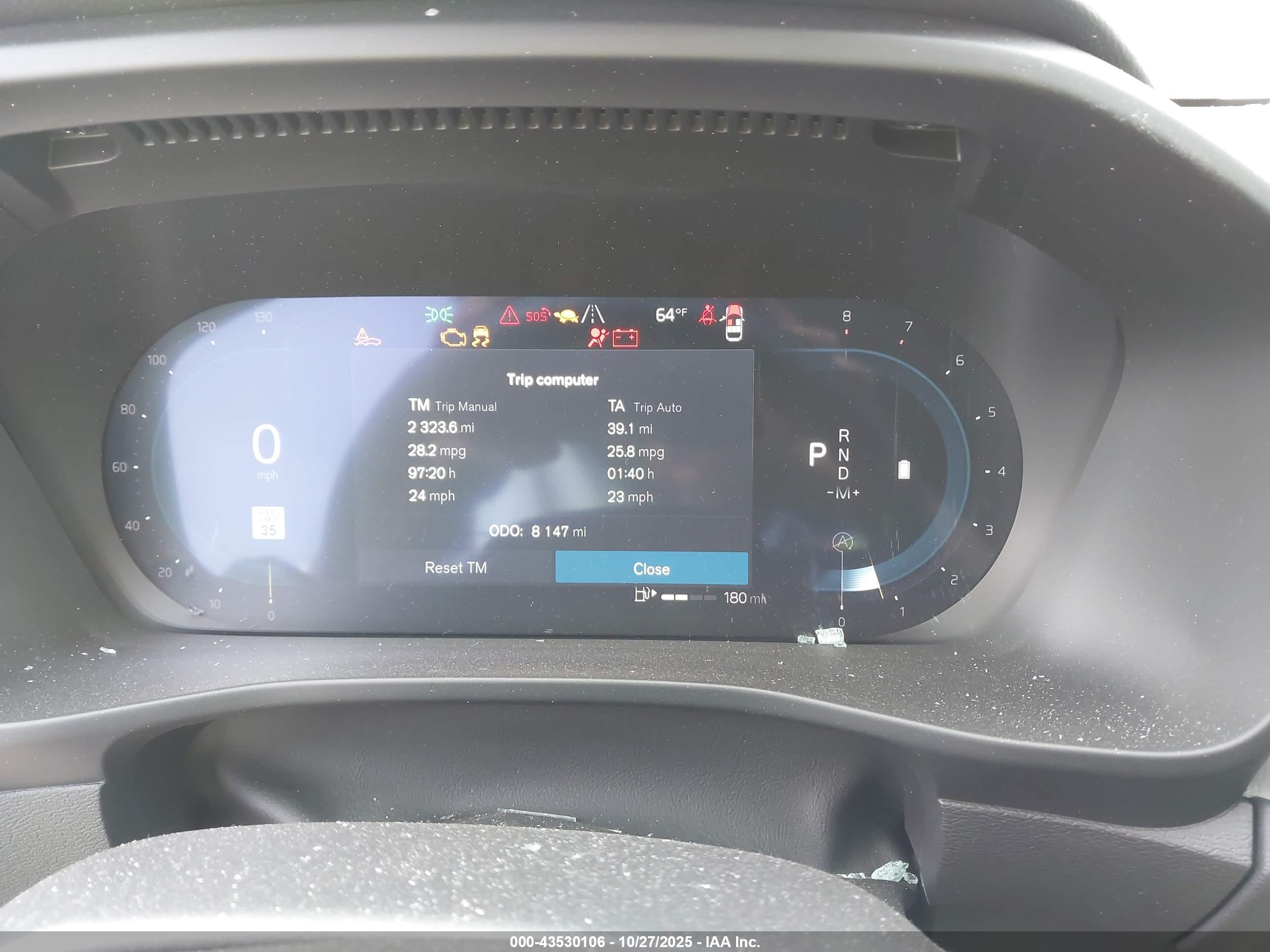 VOLVO XC40 image 7
