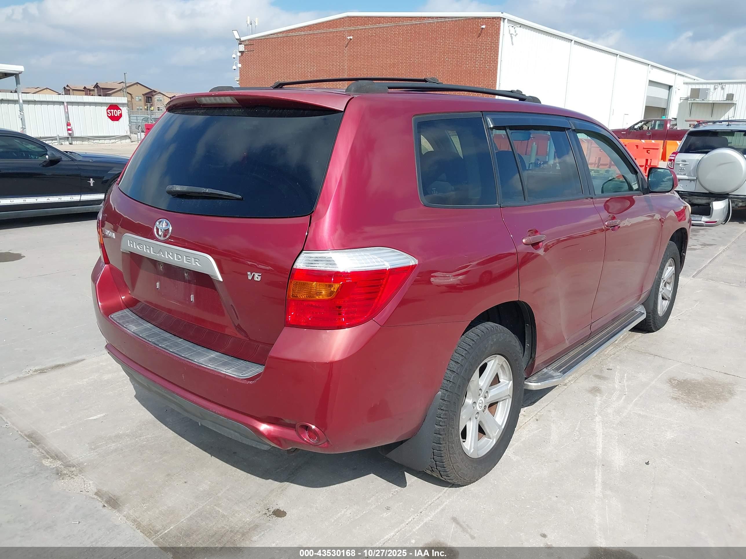 TOYOTA HIGHLANDER image 4