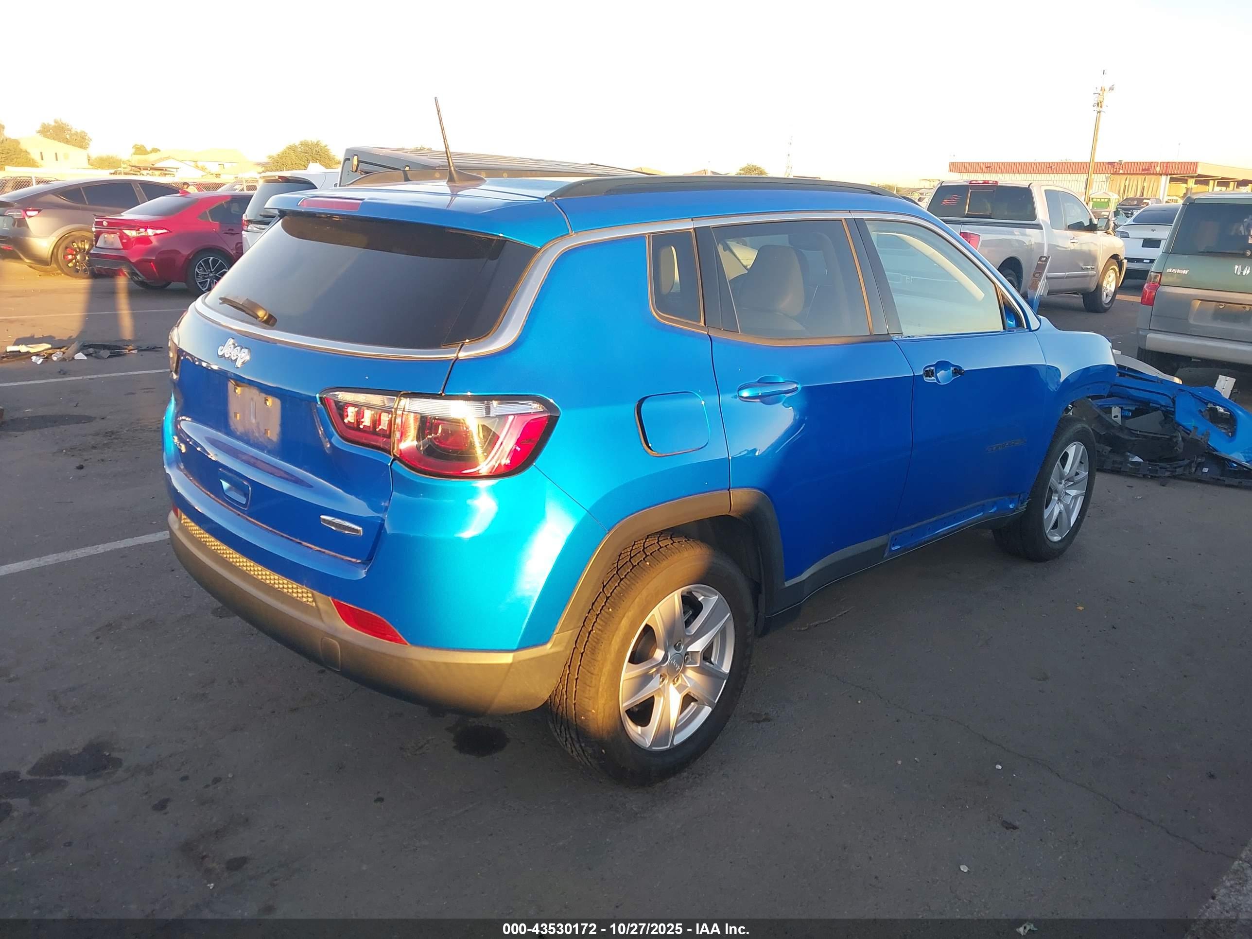 JEEP COMPASS image 4