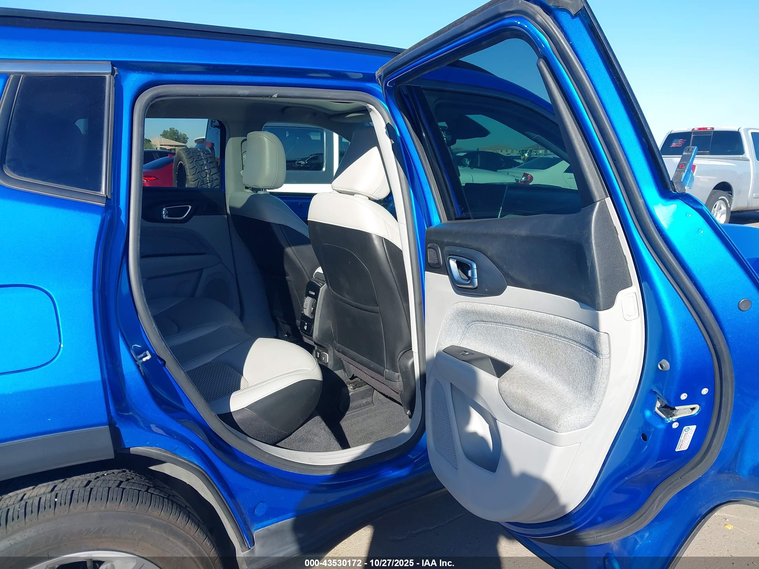 JEEP COMPASS image 8