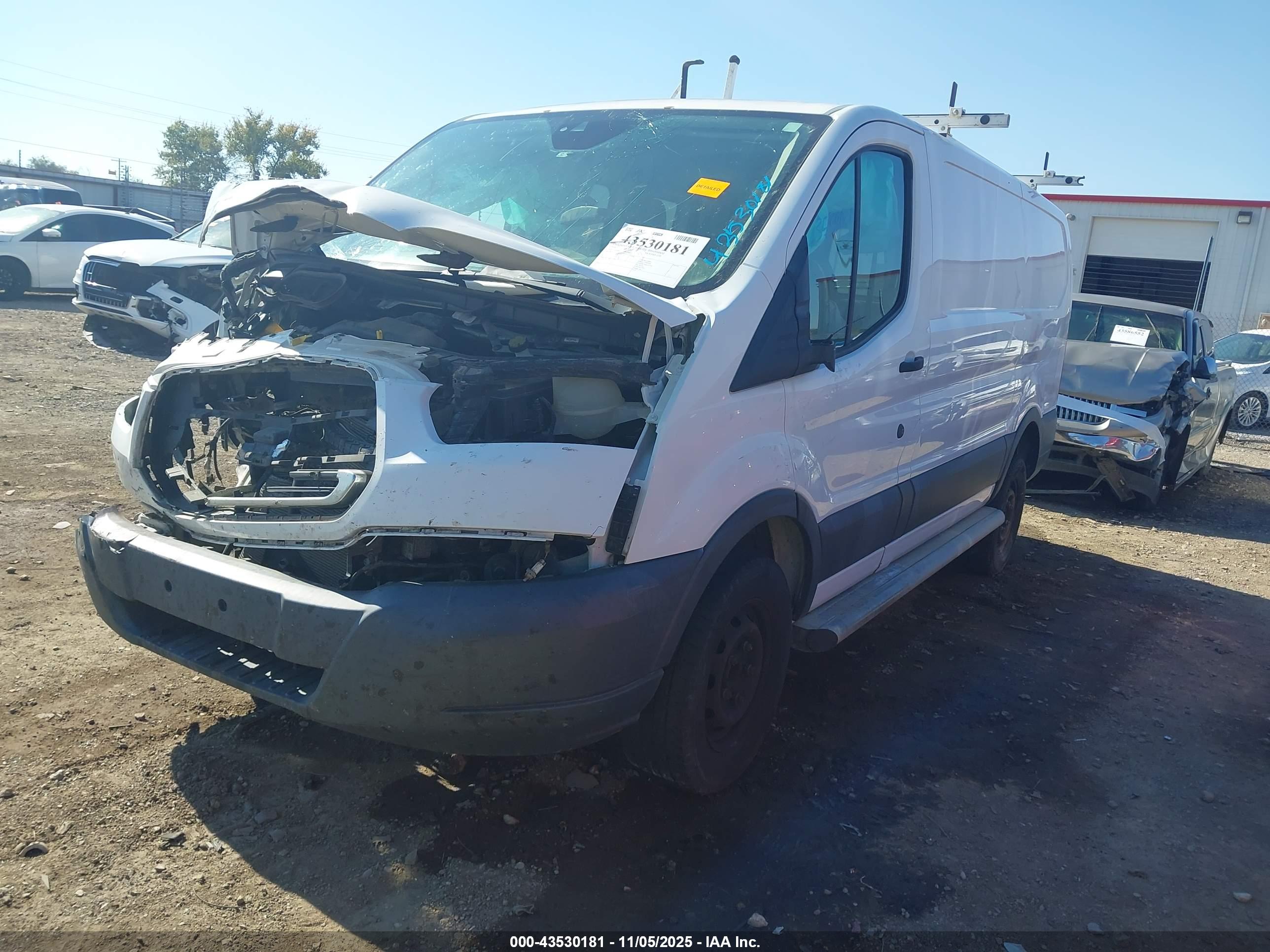 FORD TRANSIT-250 image 2