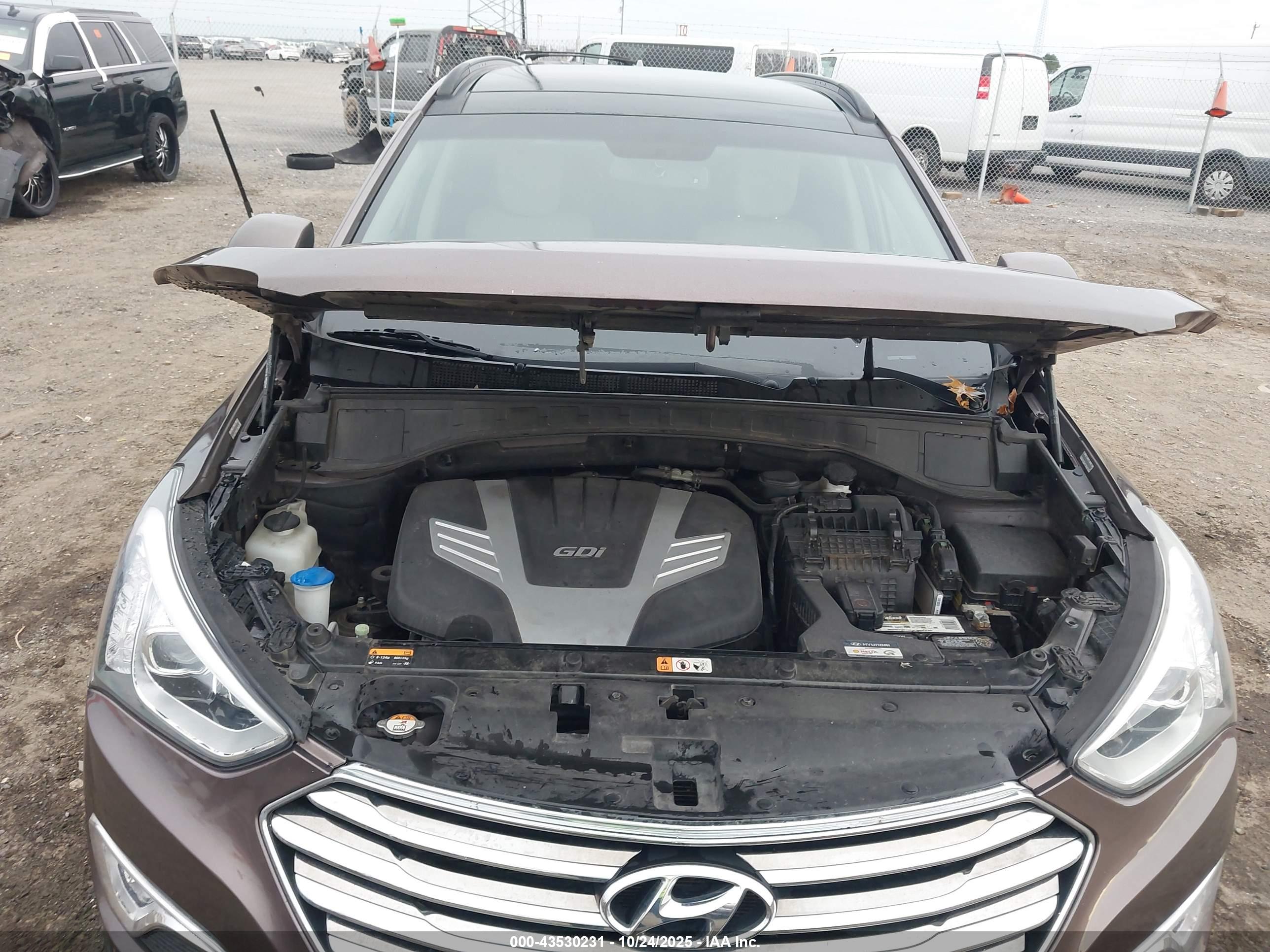 HYUNDAI SANTA image 10