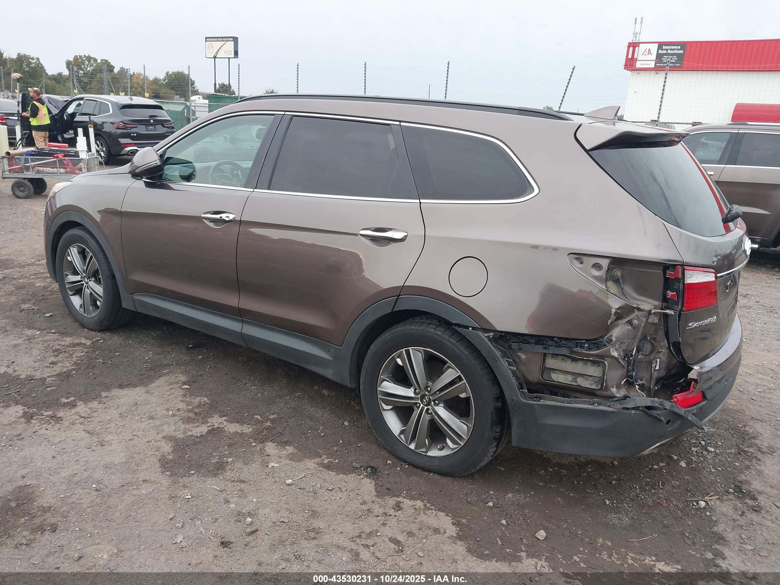 HYUNDAI SANTA image 3