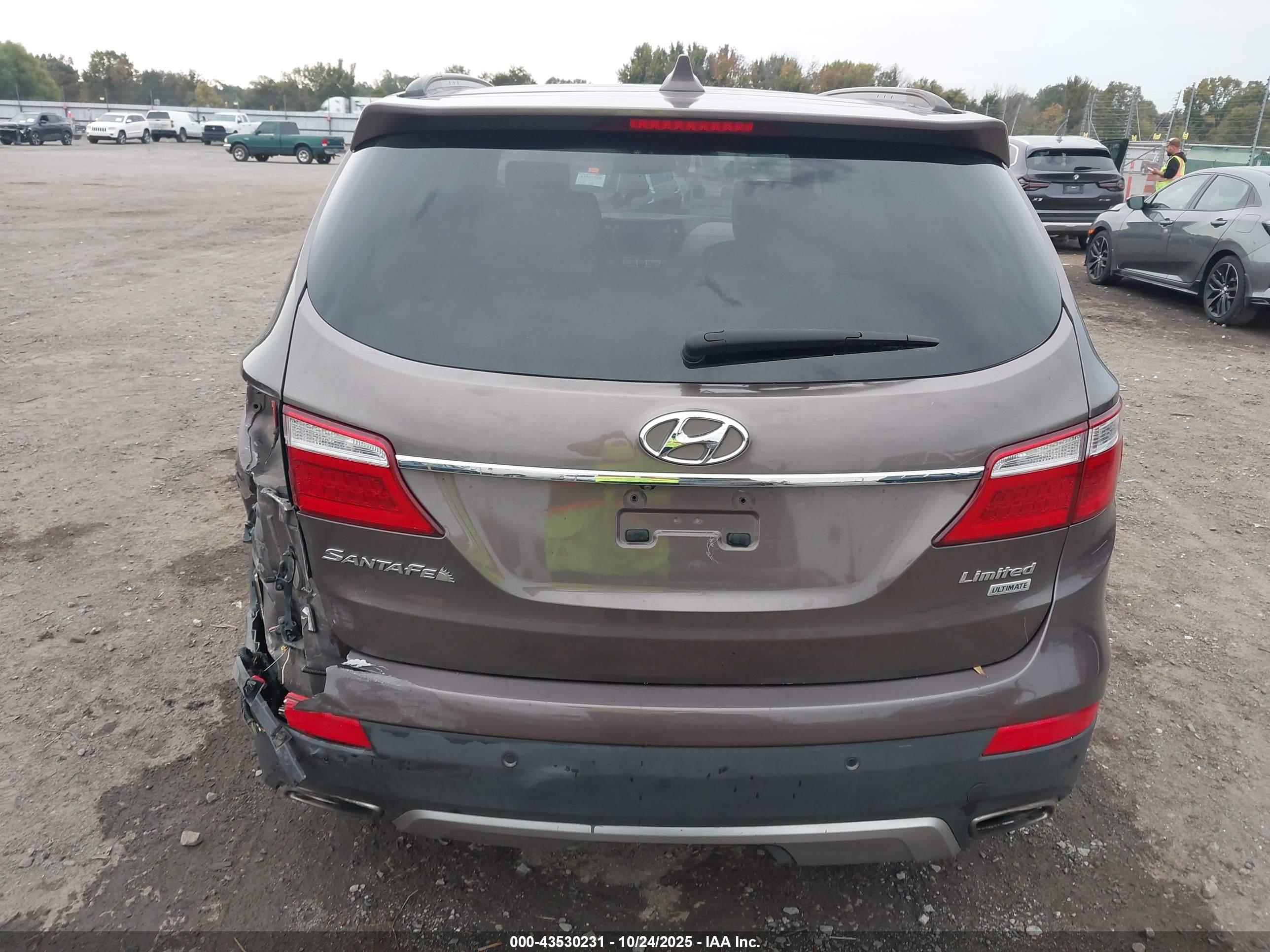 HYUNDAI SANTA image 6