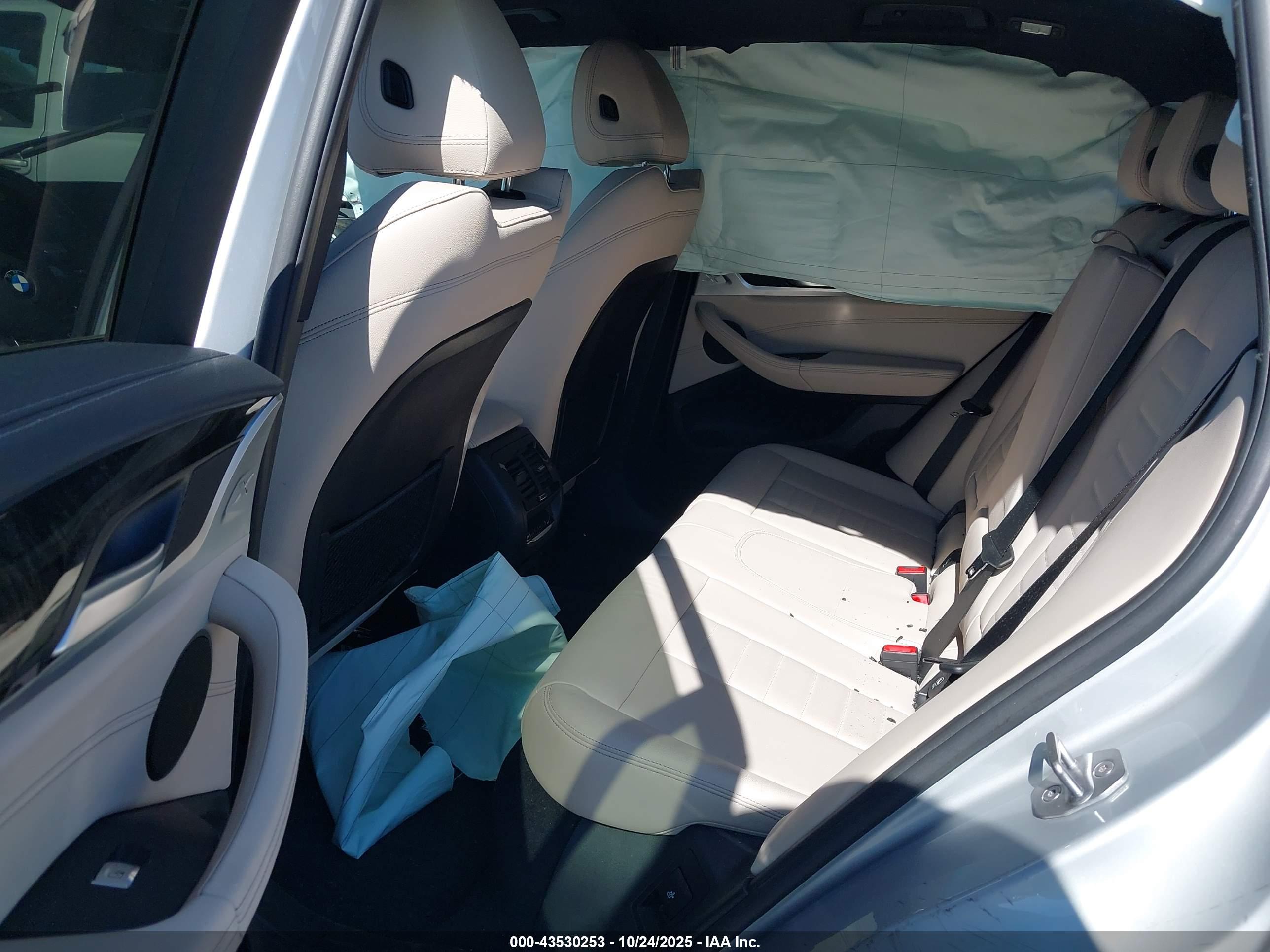 BMW X3 image 8