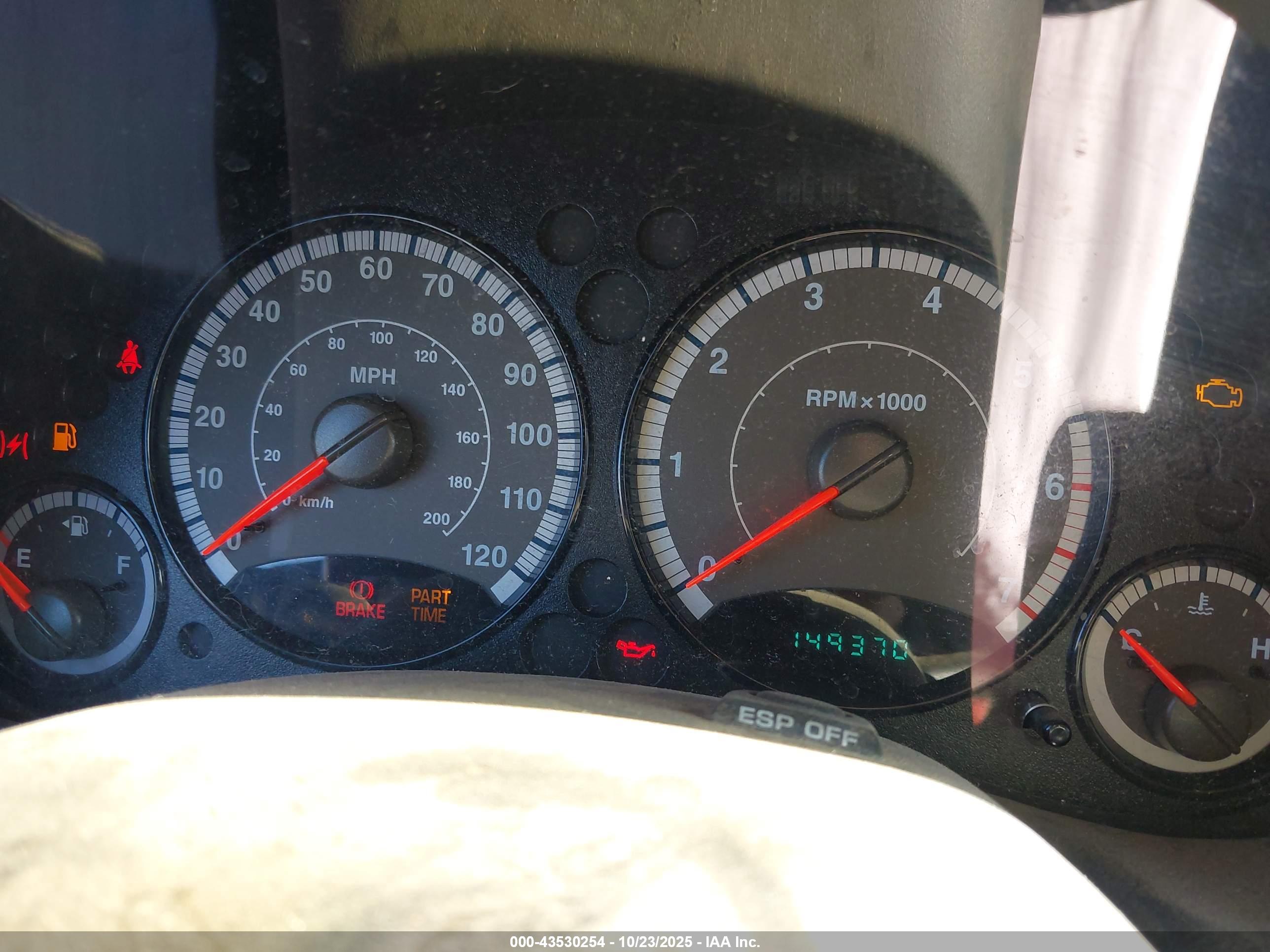 JEEP LIBERTY image 7