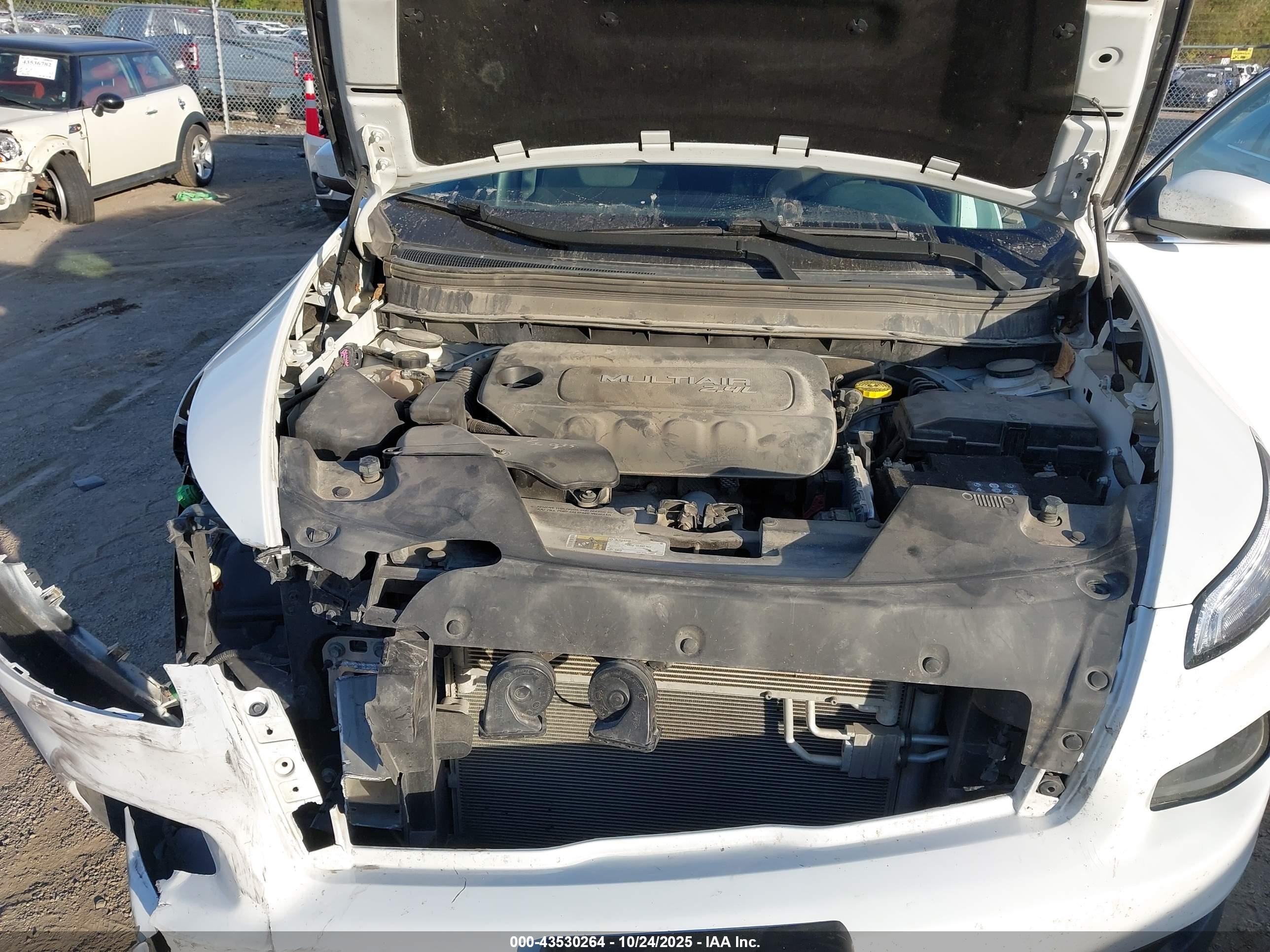 JEEP CHEROKEE image 10