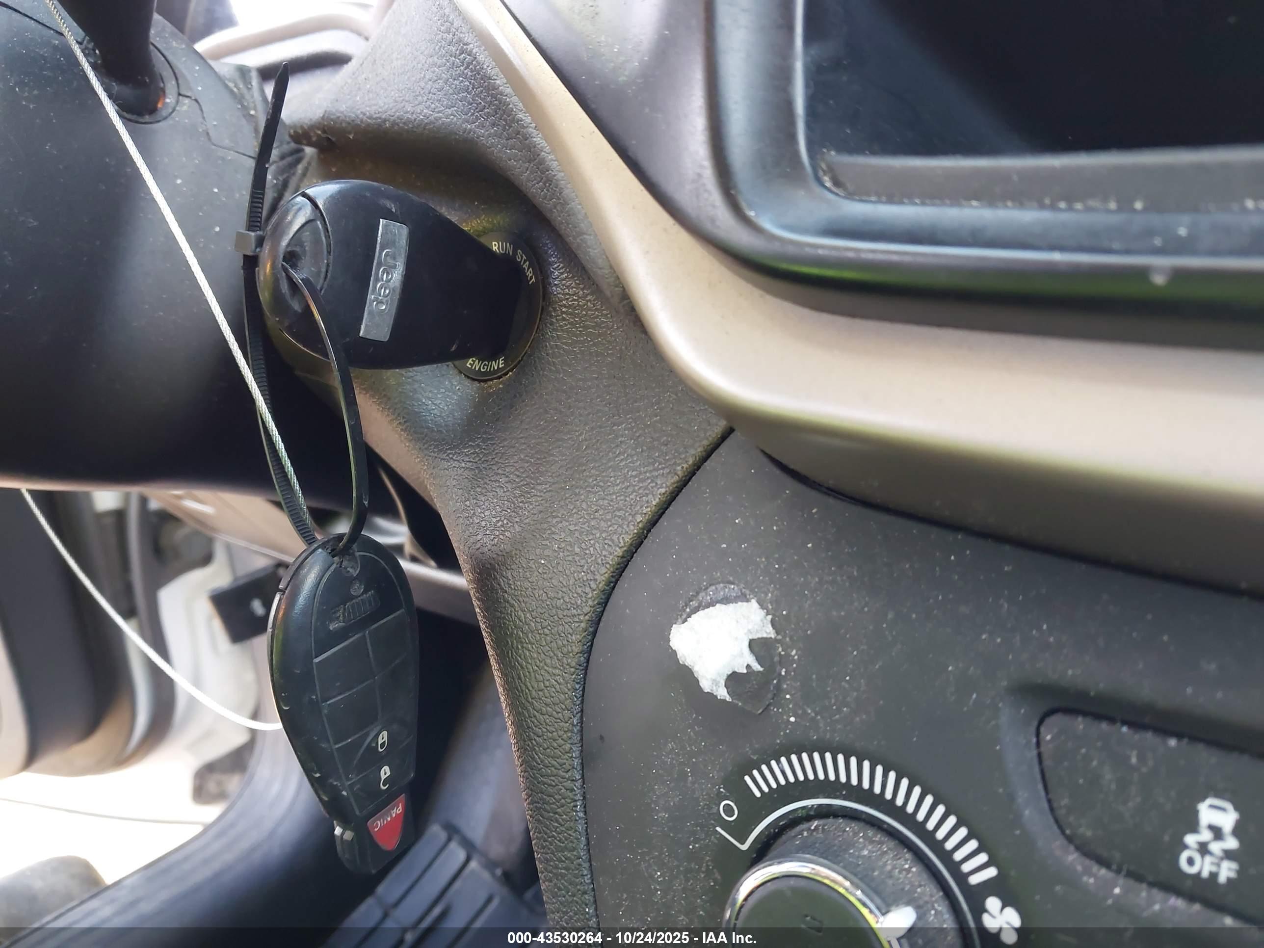 JEEP CHEROKEE image 11